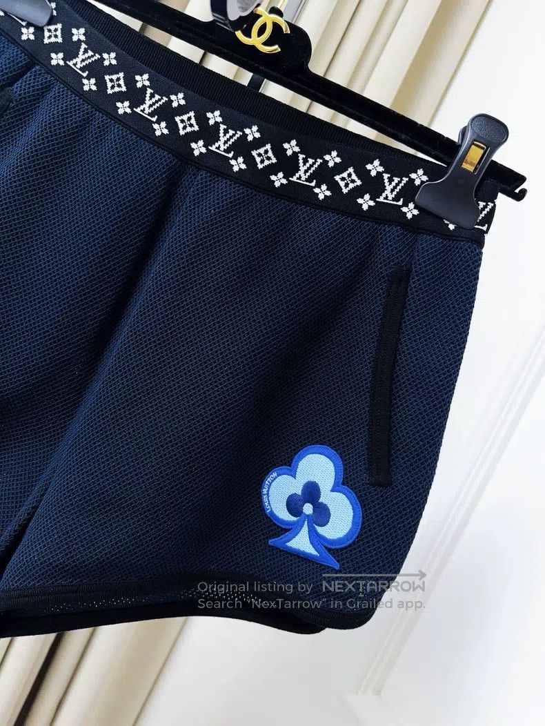 Louis Vuitton Louis Vuitton size xs Playing card shorts Size 23" - 3 Thumbnail