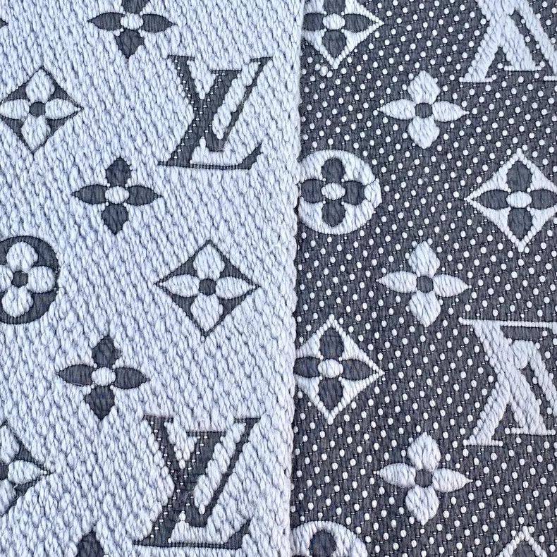 Louis Vuitton Louis Vuitton Light blue wool logo full print scarf Size ONE SIZE - 7 Thumbnail
