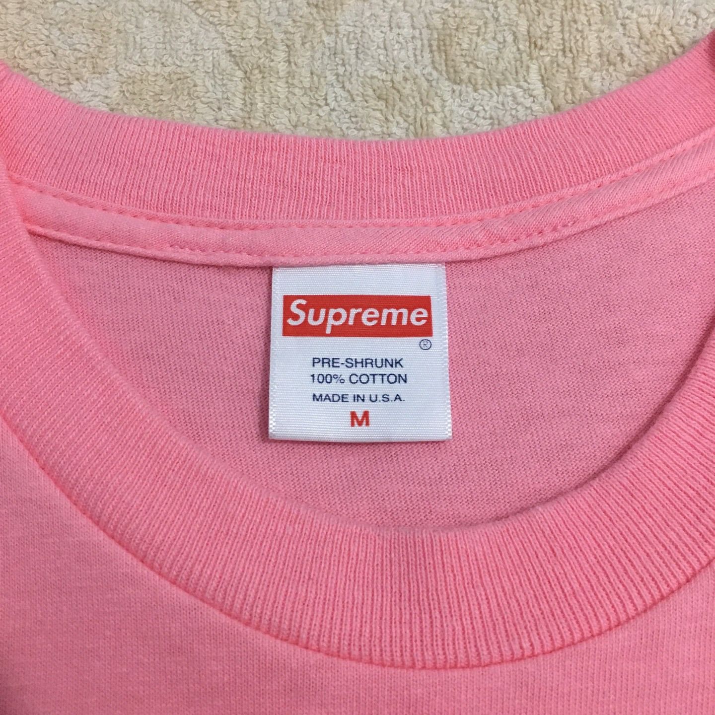 Supreme Supreme Vampirella SS17 Card Tee Bright Coral Size US M / EU 48-50 / 2 - 12 Thumbnail