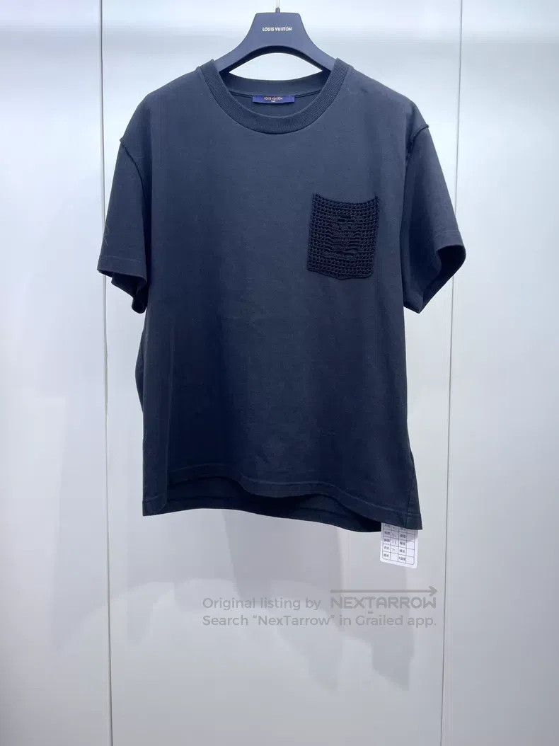 Louis Vuitton Louis Vuitton Black cut-out pocket logo short sleeve T-shi Size US XL / EU 56 / 4 - 1 Thumbnail