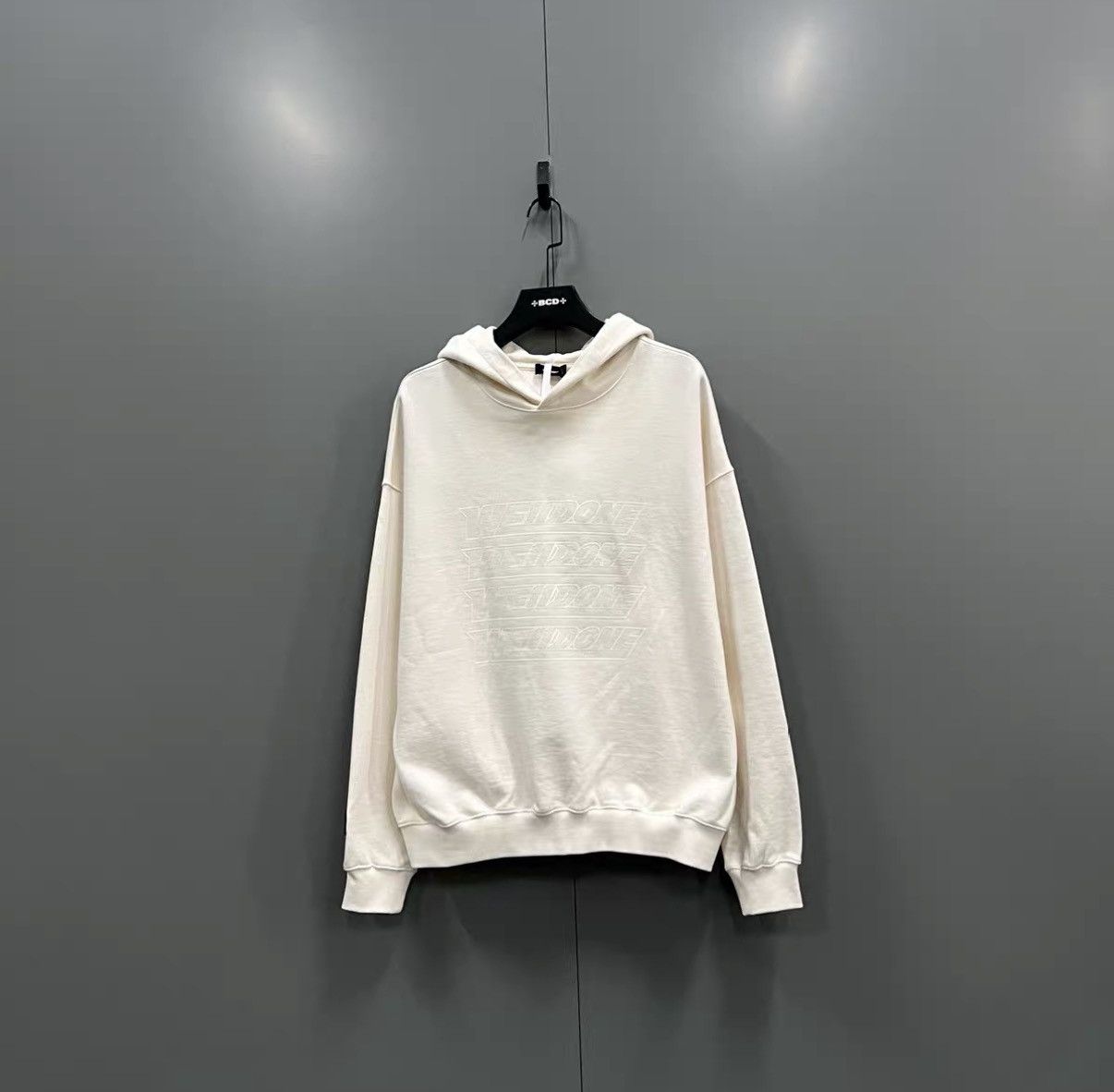 WE11DONE WE11DONE Off-white Rubber Printed Barrage Logo Hoodie J41 Size US S / EU 44-46 / 1 - 1 Thumbnail