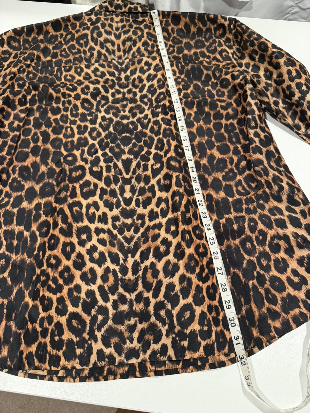 Saint Laurent Paris Saint Laurent leopard silk shirt. U $2500 Size US XL / EU 56 / 4 - 6 Thumbnail
