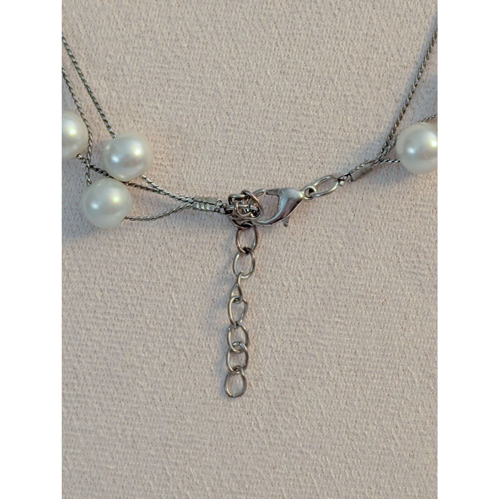 Vintage VTG 1980 16" Layered White Faux Pearl Station Chain Necklace Size ONE SIZE - 3 Thumbnail