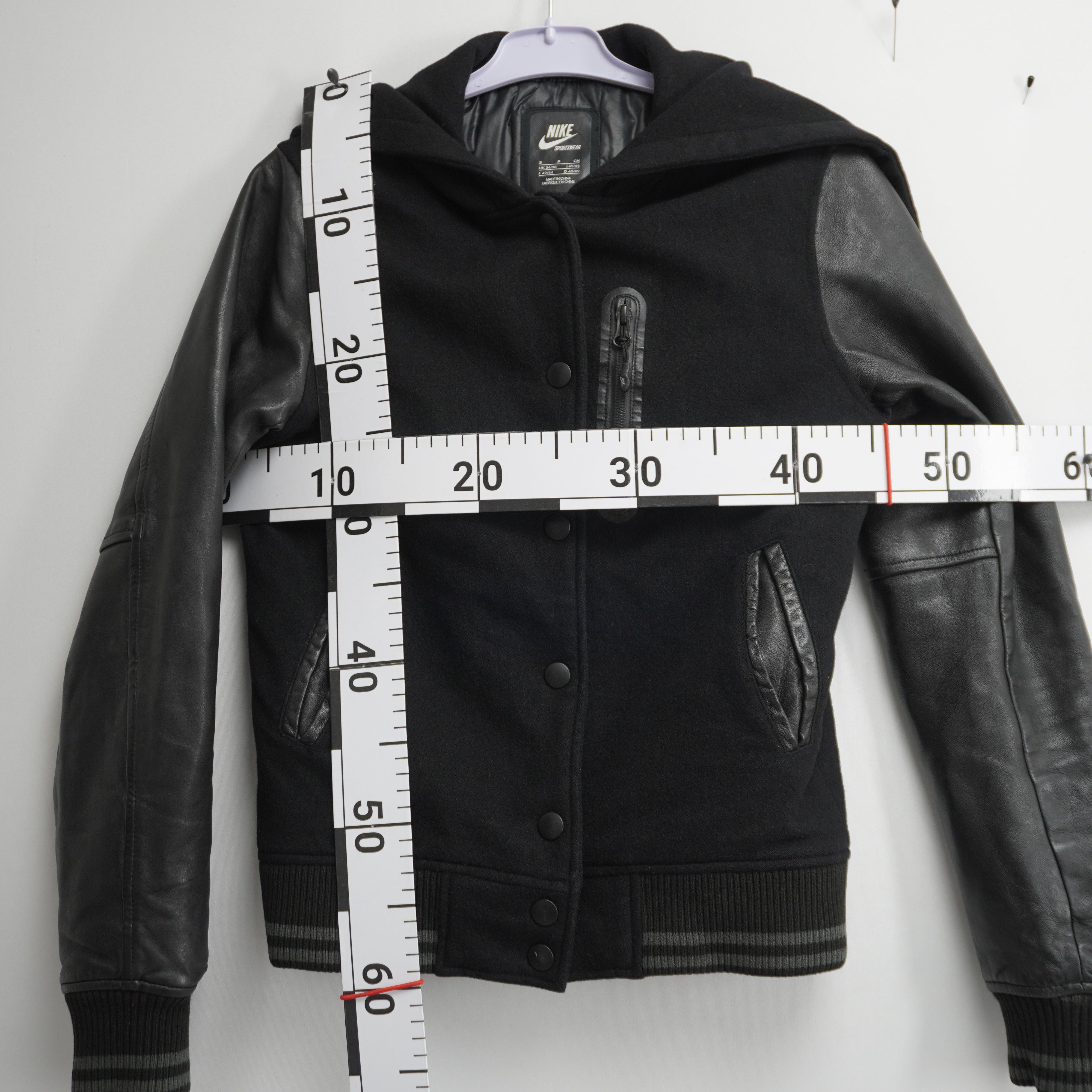 Nike Used Women's Nike Black Jacket Size S / US 4 / IT 40 - 9 Thumbnail