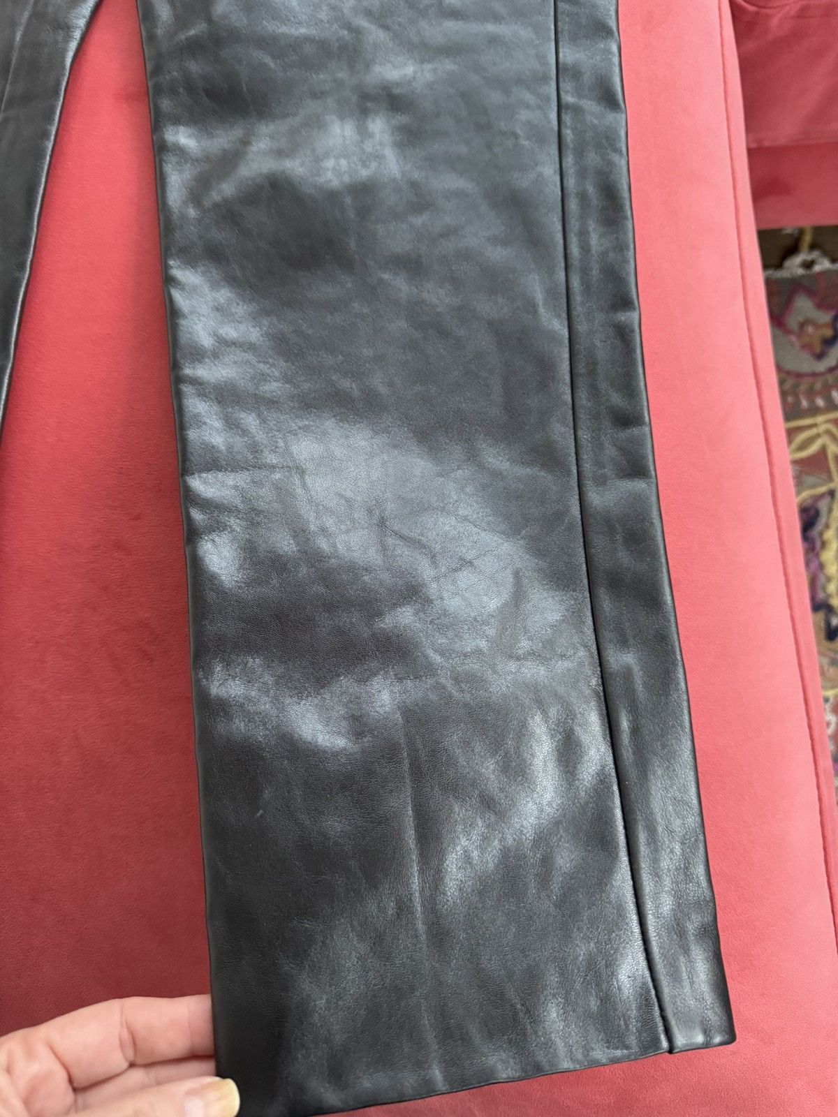 Gucci Gucci leather textured vinyl, size M int Size 28" / US 6 / IT 42 - 5 Thumbnail