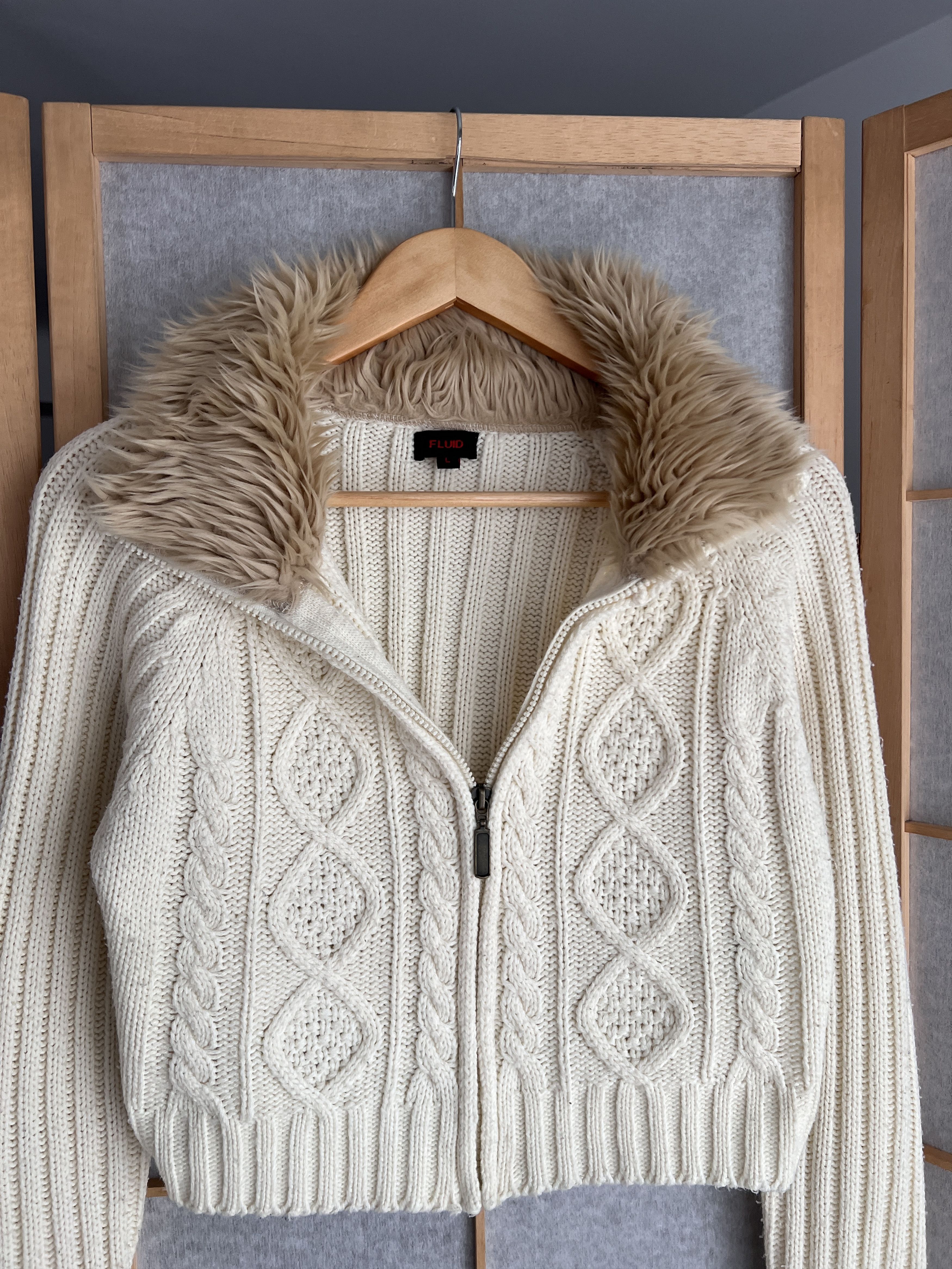 Hysteric Glamour Vintage 2000s cable knit cropped sweater faux fur collar y2k Size L / US 10 / IT 46 - 7 Thumbnail