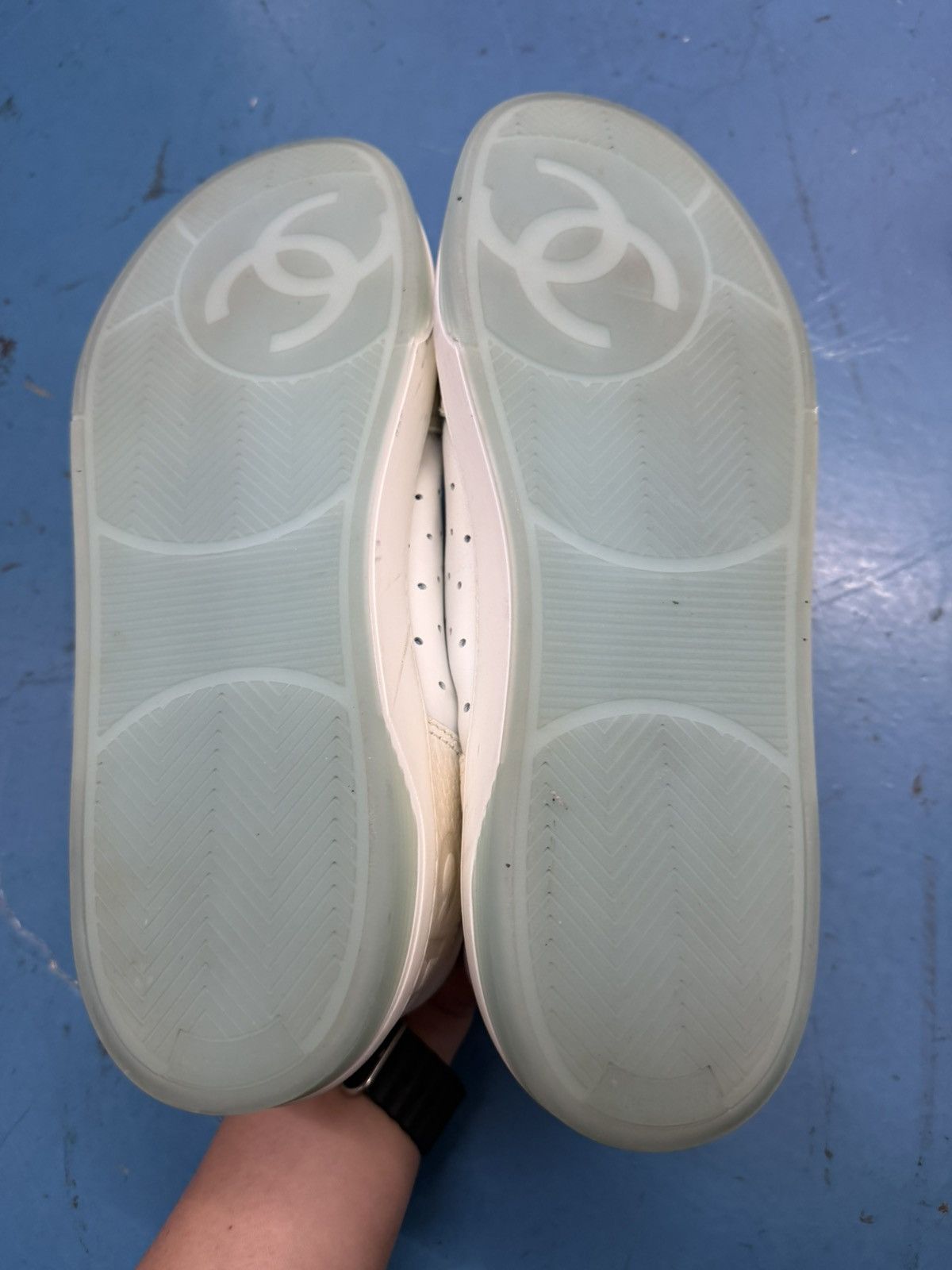 Chanel CHANEL WHITE BLUE SNEAKERS Size US 13 / EU 46 - 5 Thumbnail