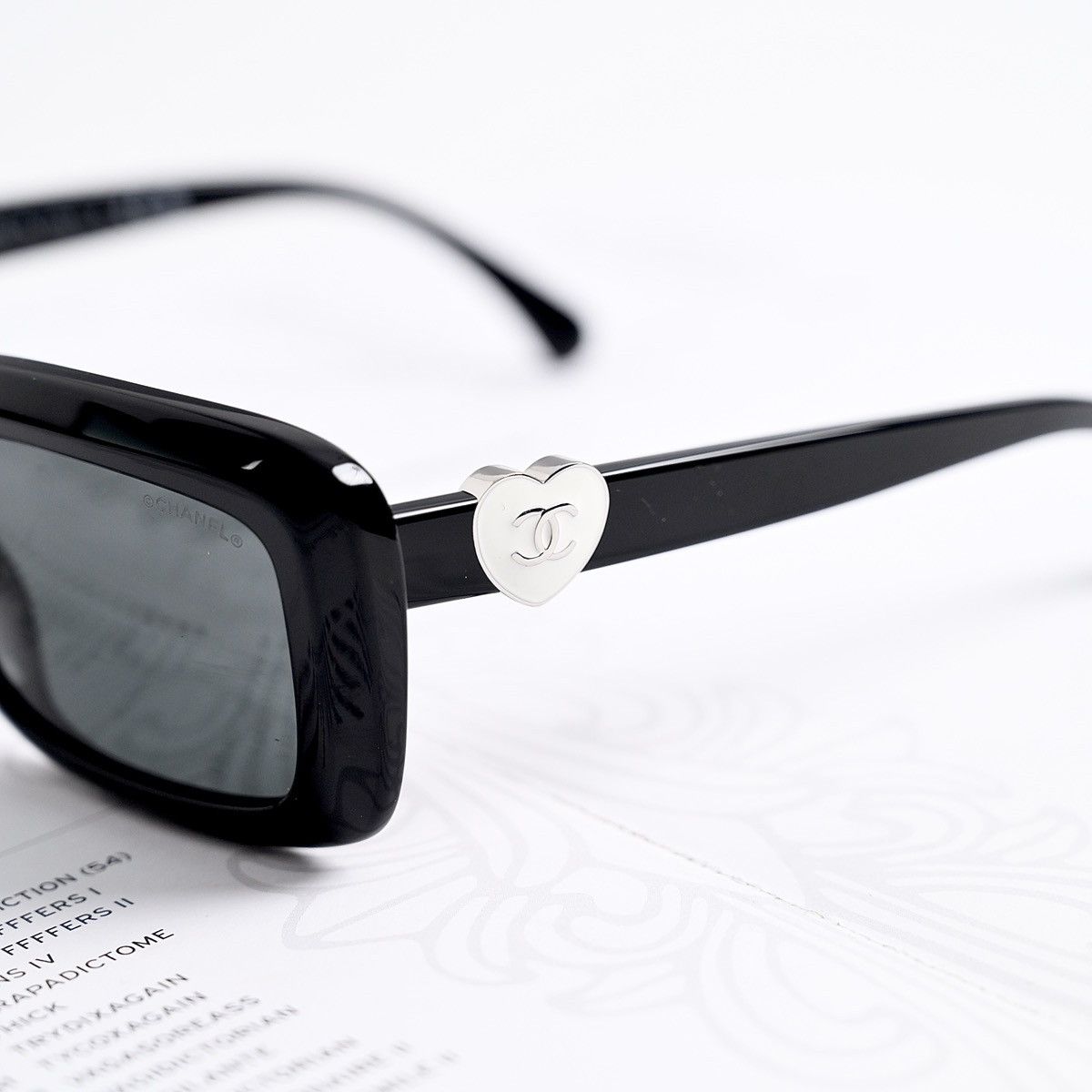 Chanel CHANEL 0CH5520 C501S4 SUNGLASSES Size ONE SIZE - 3 Thumbnail