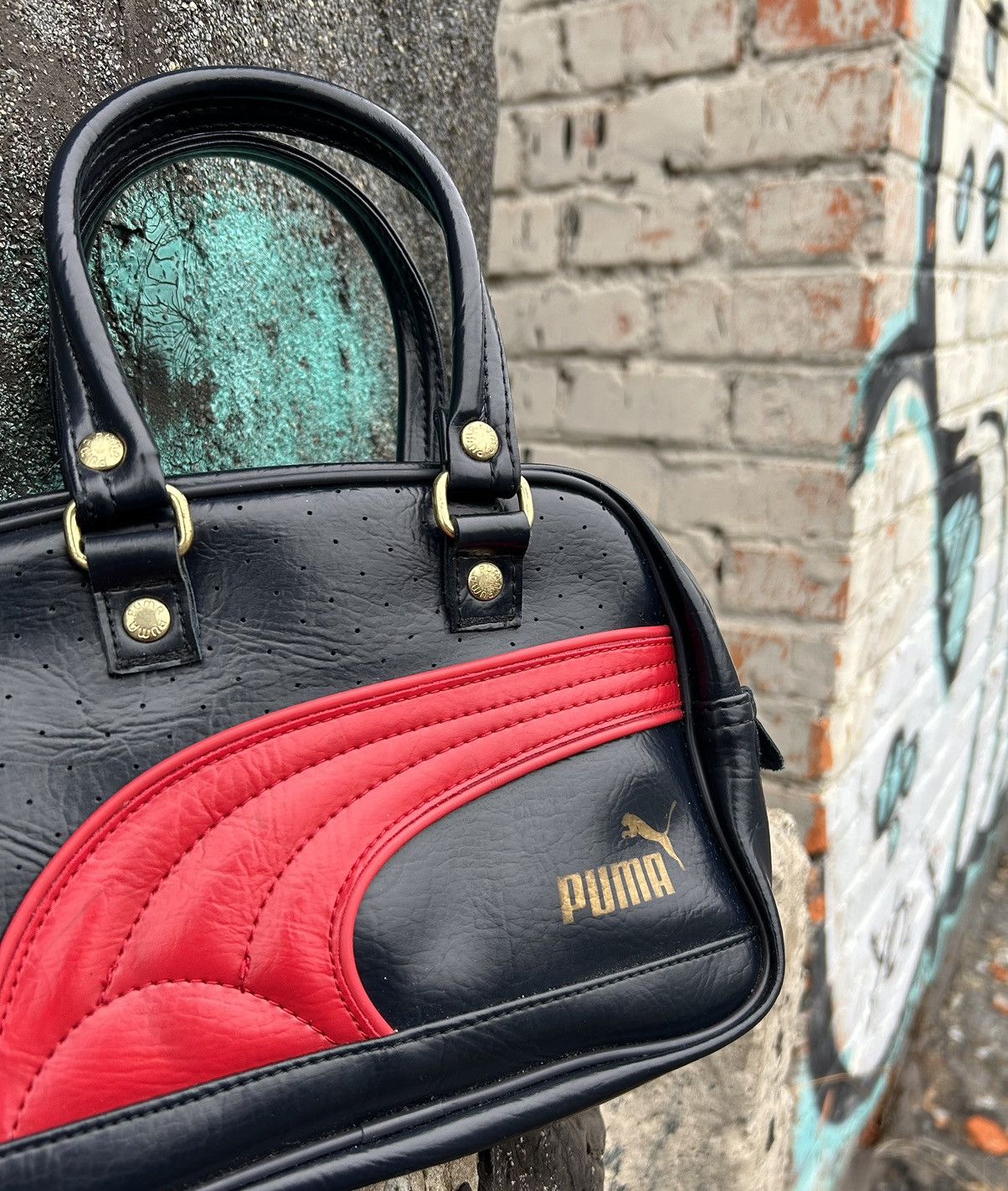 Puma × Vintage Vintage Puma Y2k Leather Mini Bag Size ONE SIZE - 3 Thumbnail