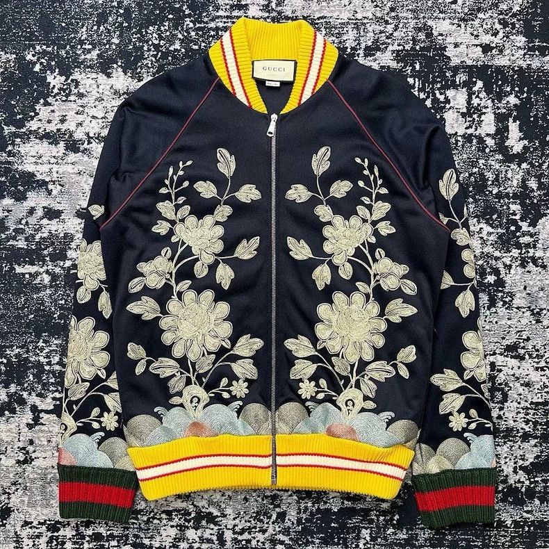 Gucci gucci embroidered floral baseball jacket Size US M / EU 48-50 / 2 - 7 Thumbnail