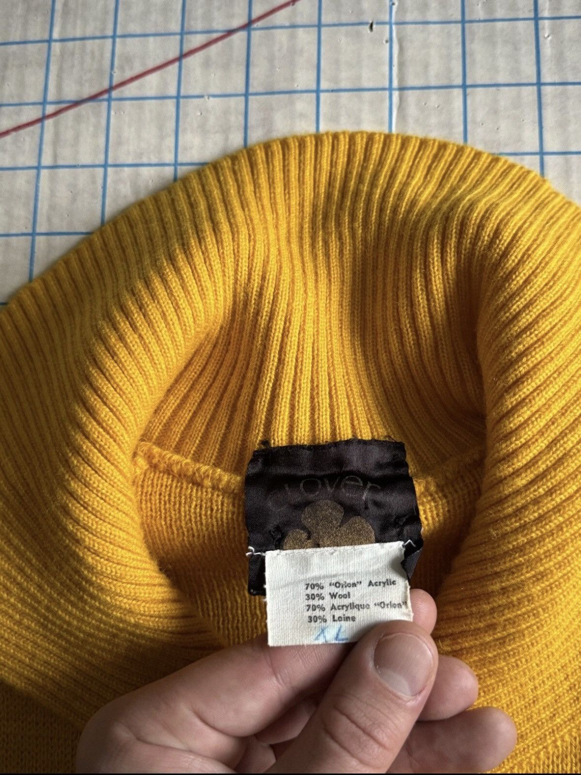 Vintage Vintage Clover Knitting Mills Gibsons Yellow And Black Knit Size US M / EU 48-50 / 2 - 6 Thumbnail