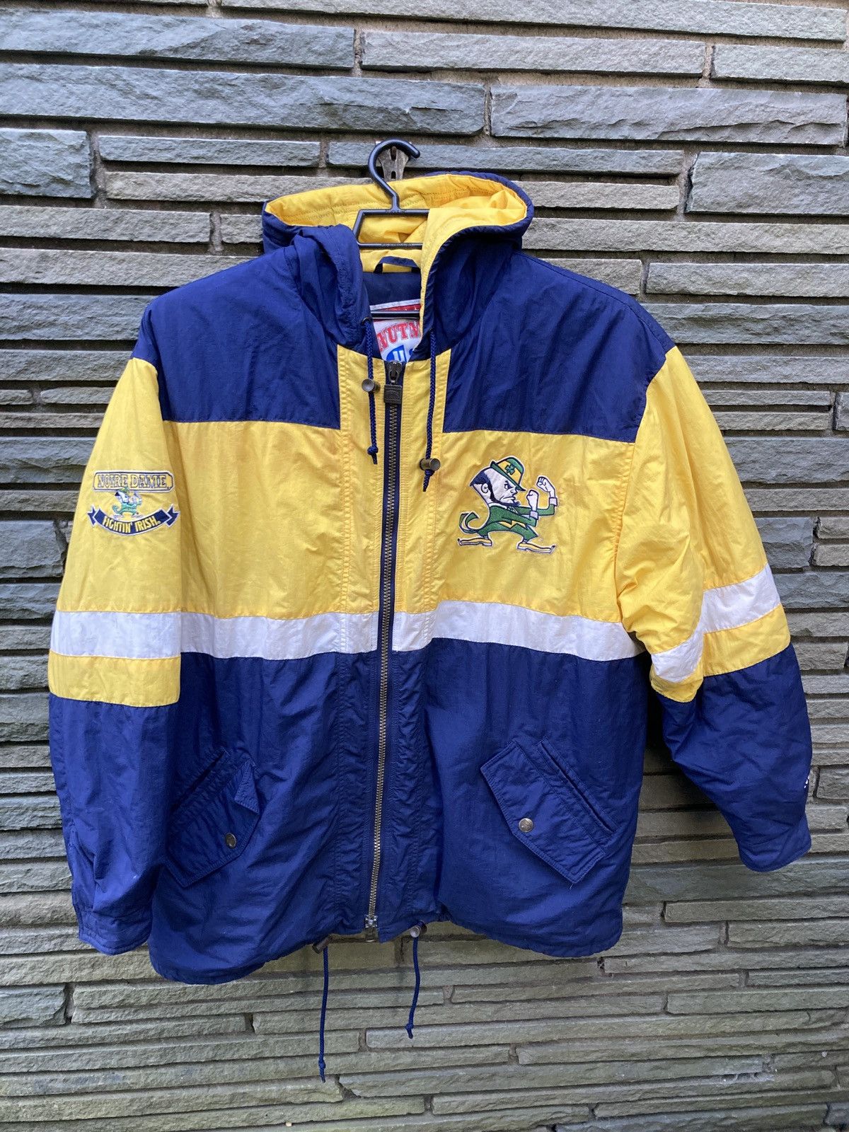 Image of NCAA x Nutmeg Notre Dame Fighting Irish Vintage Nutmeg Winter Jacket in Blue, Men's (Size XL)