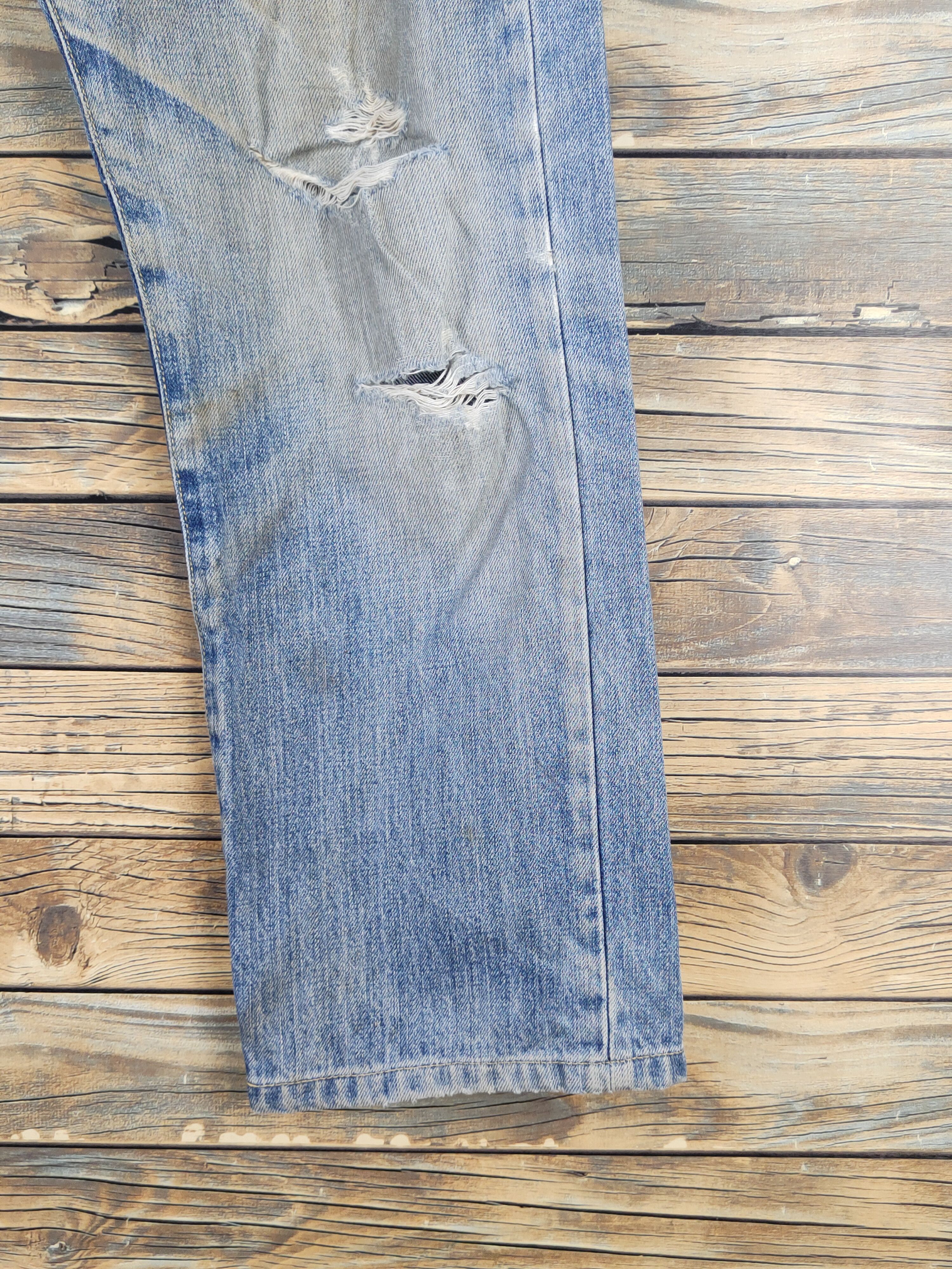 Japanese Brand Uniqlo Blue Distressed Ripped denim Jeans #W1710 Size US 30 / EU 46 - 6 Thumbnail