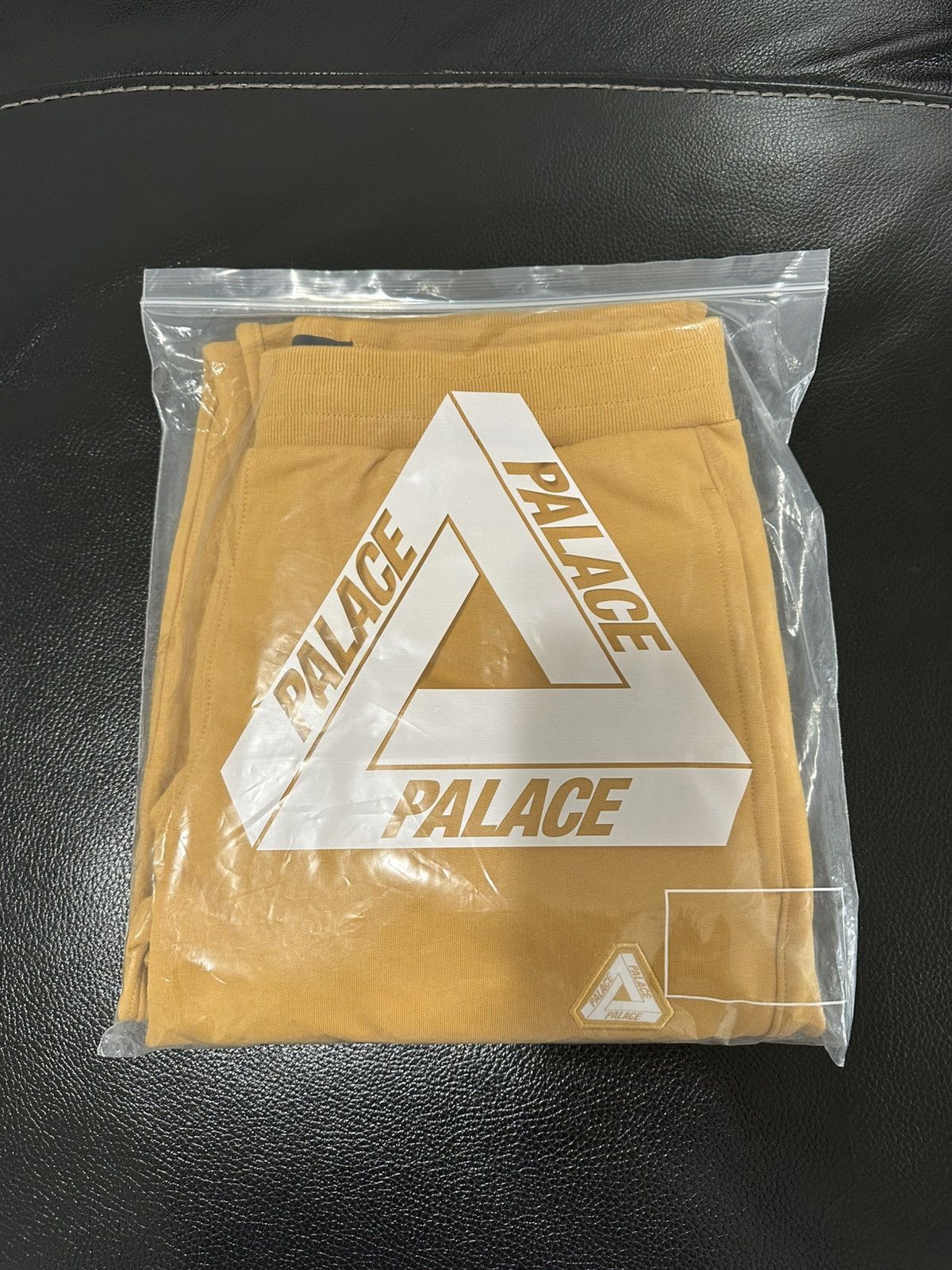 Palace Palace Jogger Sweatpants Yellow Tri-ferg Size US 33 - 3 Thumbnail