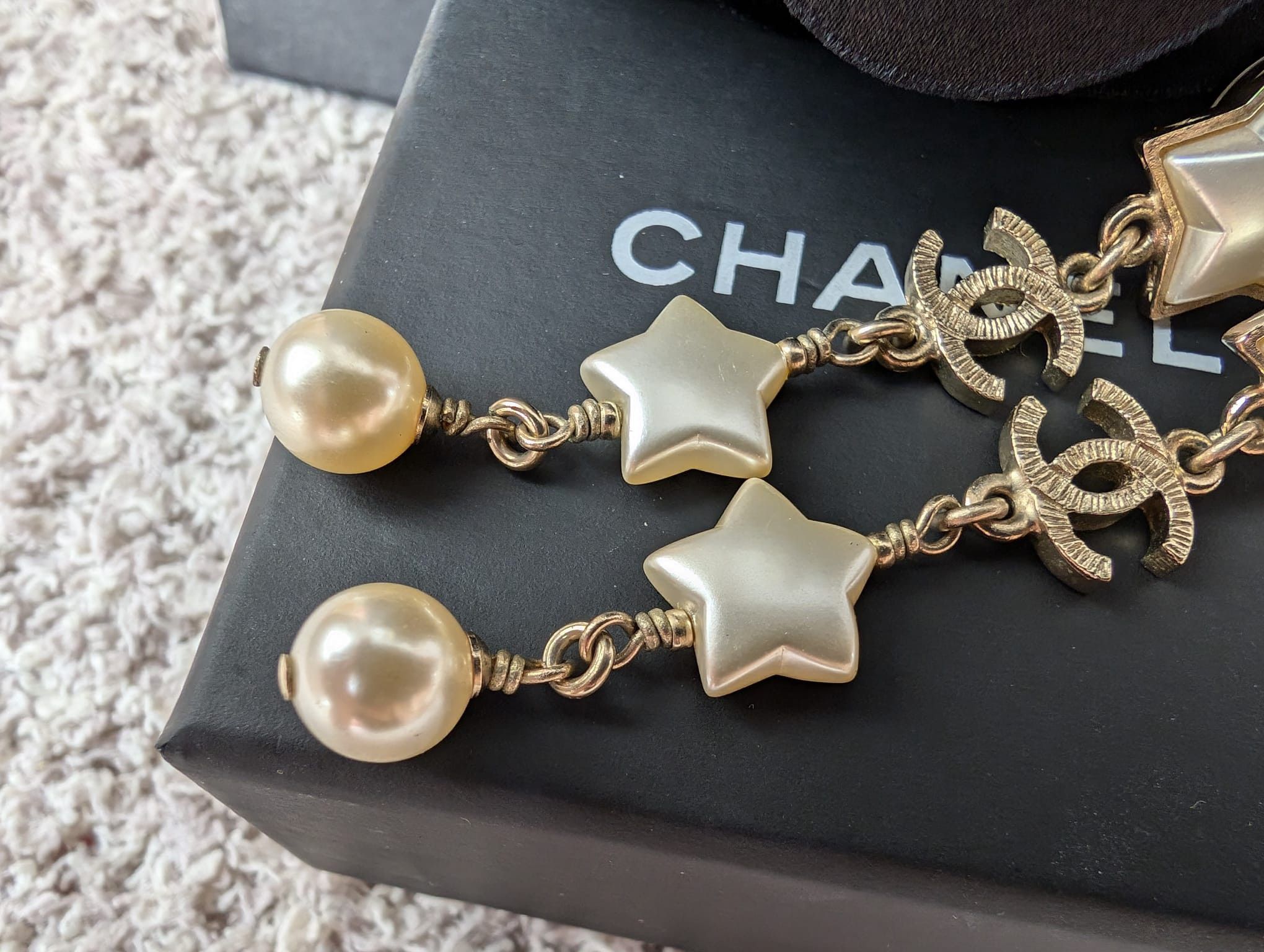 Chanel Chanel CC A17B GHW Pearl Star Long Logo Earrings box Size ONE SIZE - 10 Thumbnail