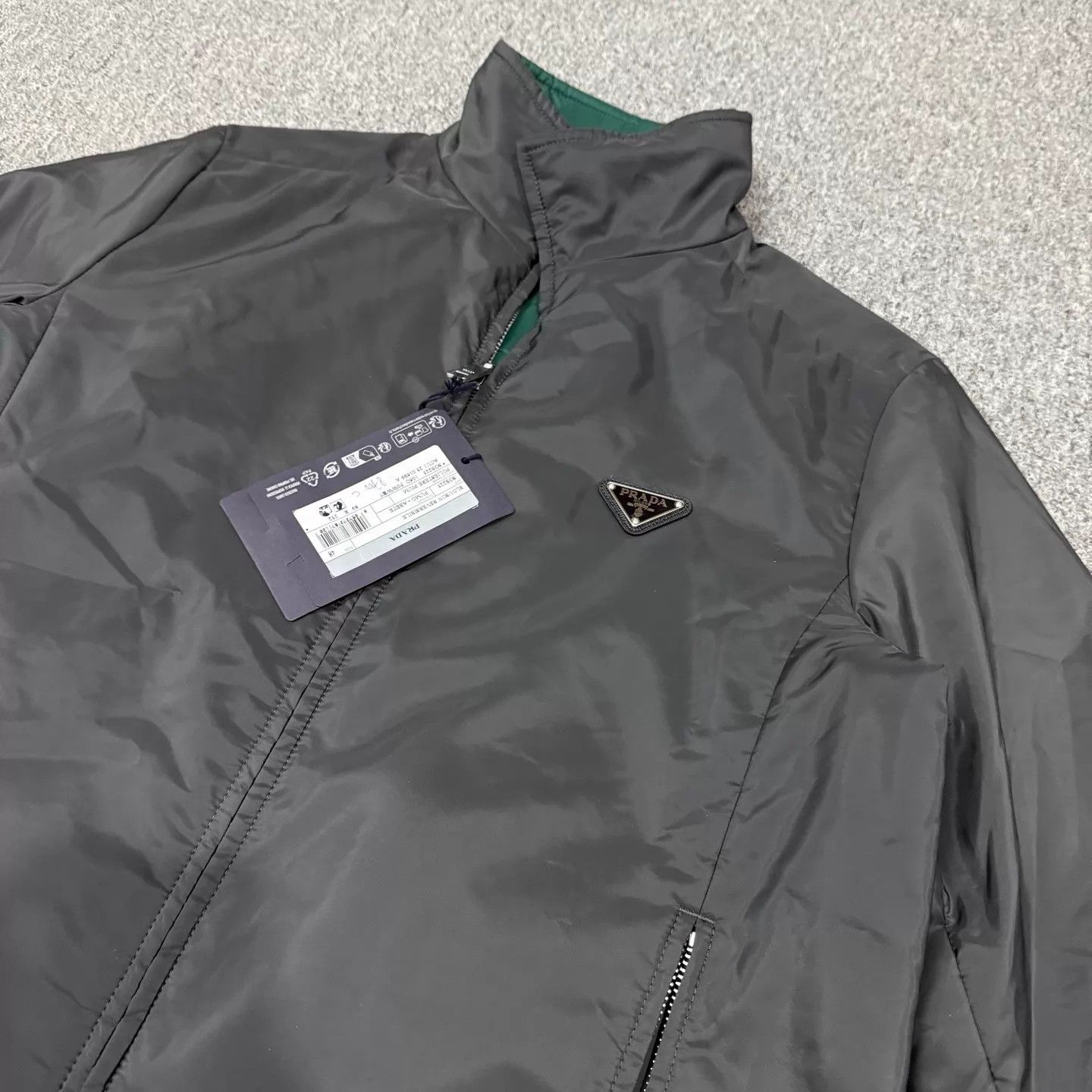 Prada Prada 26 Chest Triangle Logo Double Sided Nylon Jacket 48 Size US M / EU 48-50 / 2 - 3 Thumbnail