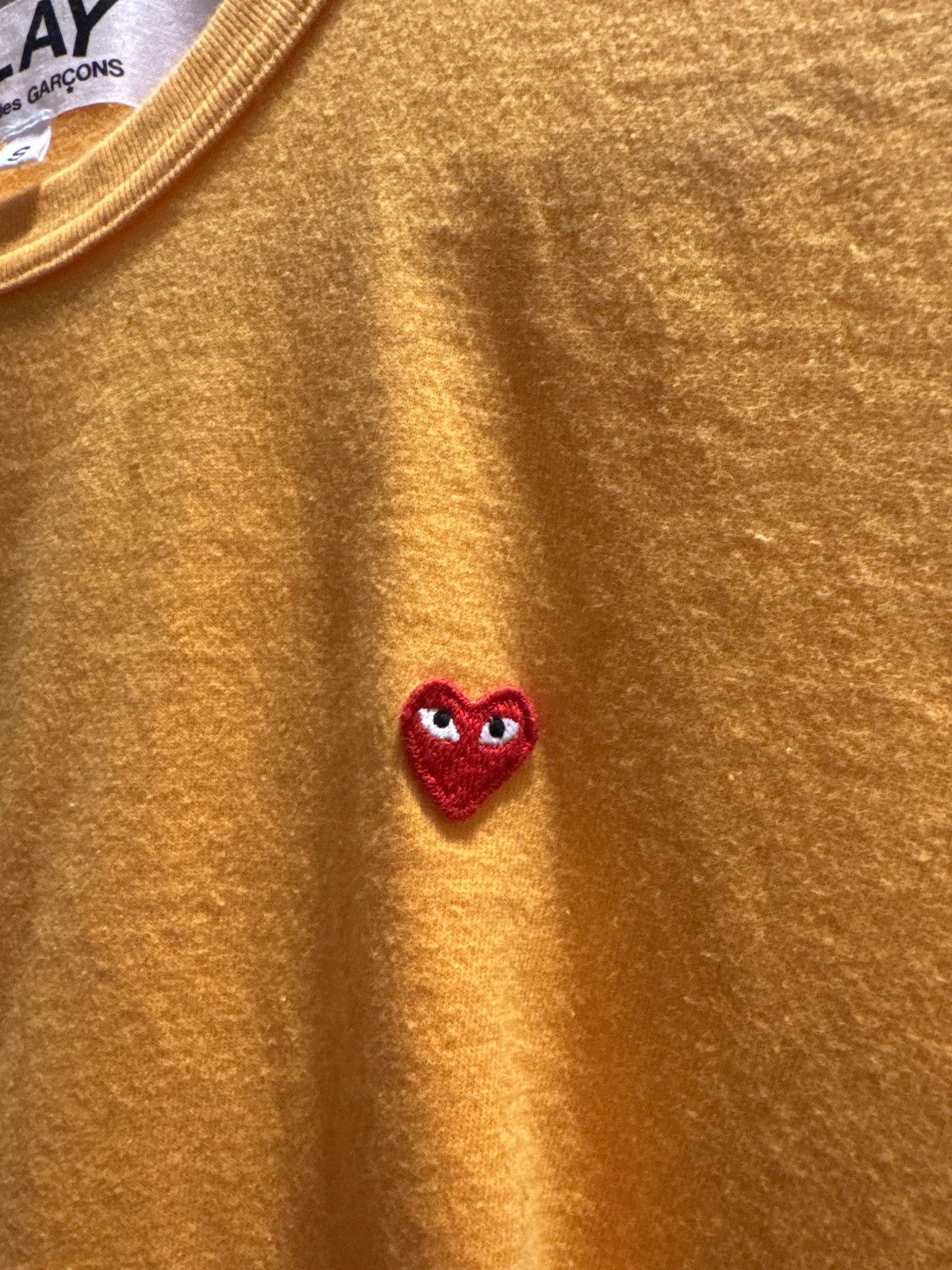 Comme des Garcons PLAY Comme des garçons play - yellow - small (fits like xs) Size US S / EU 44-46 / 1 - 4 Thumbnail