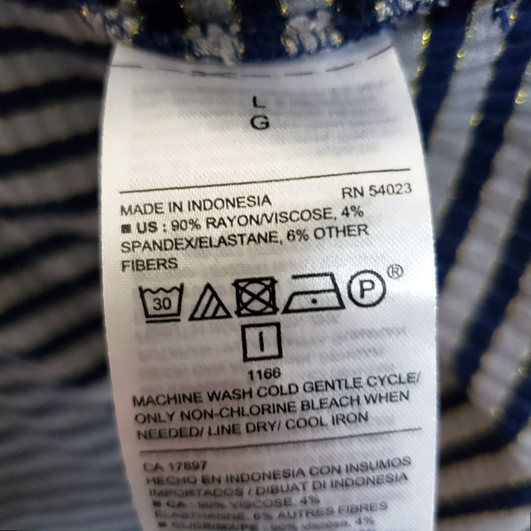 Old Navy Old Navy Womens Ribbed Top Sz Large Blue Gray Striped Long Sleeve Rayon Blend Shirt L Womens Blue Striped Long Sleeve Top Size L / US 10 / IT 46 - 5 Thumbnail