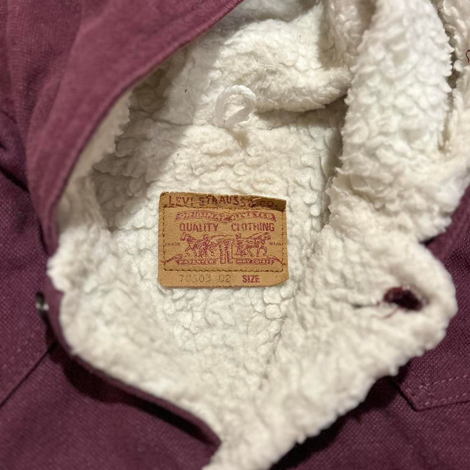 Levi's Levi's sherpa blanket lined trucker jacket in burgundy Size US L / EU 52-54 / 3 - 4 Thumbnail