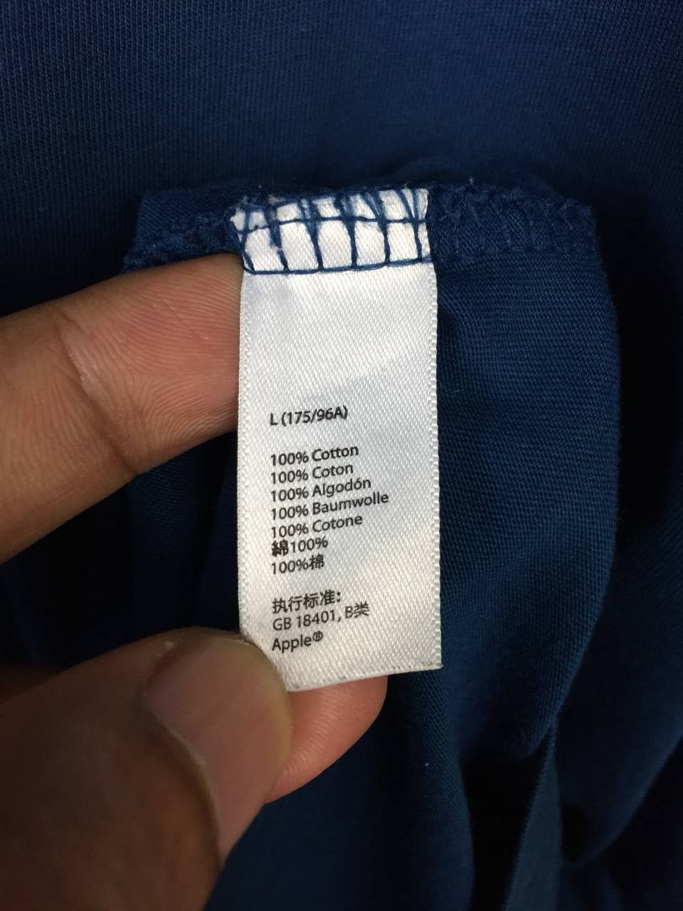 Apple Vtg Apple Macintosh Logo Techwear Tee Size US L / EU 52-54 / 3 - 11 Thumbnail