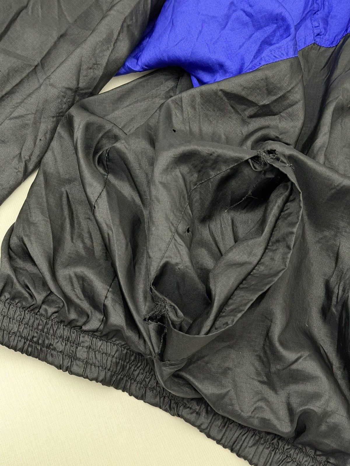 Nike Vintage 90s Nike Cross Training Windbreaker Jacket Size L-XL Size US XL / EU 56 / 4 - 8 Thumbnail