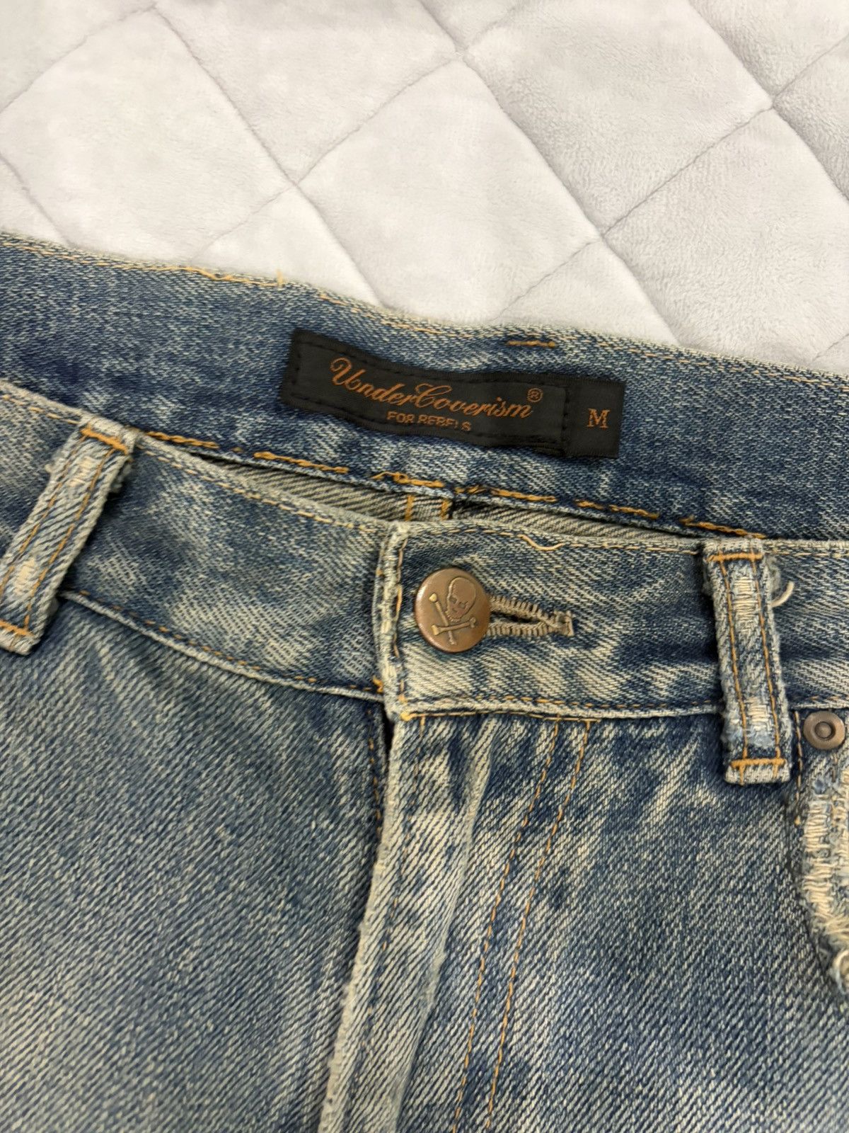 Undercover Aw04 red yarn Size US 31 - 9 Thumbnail