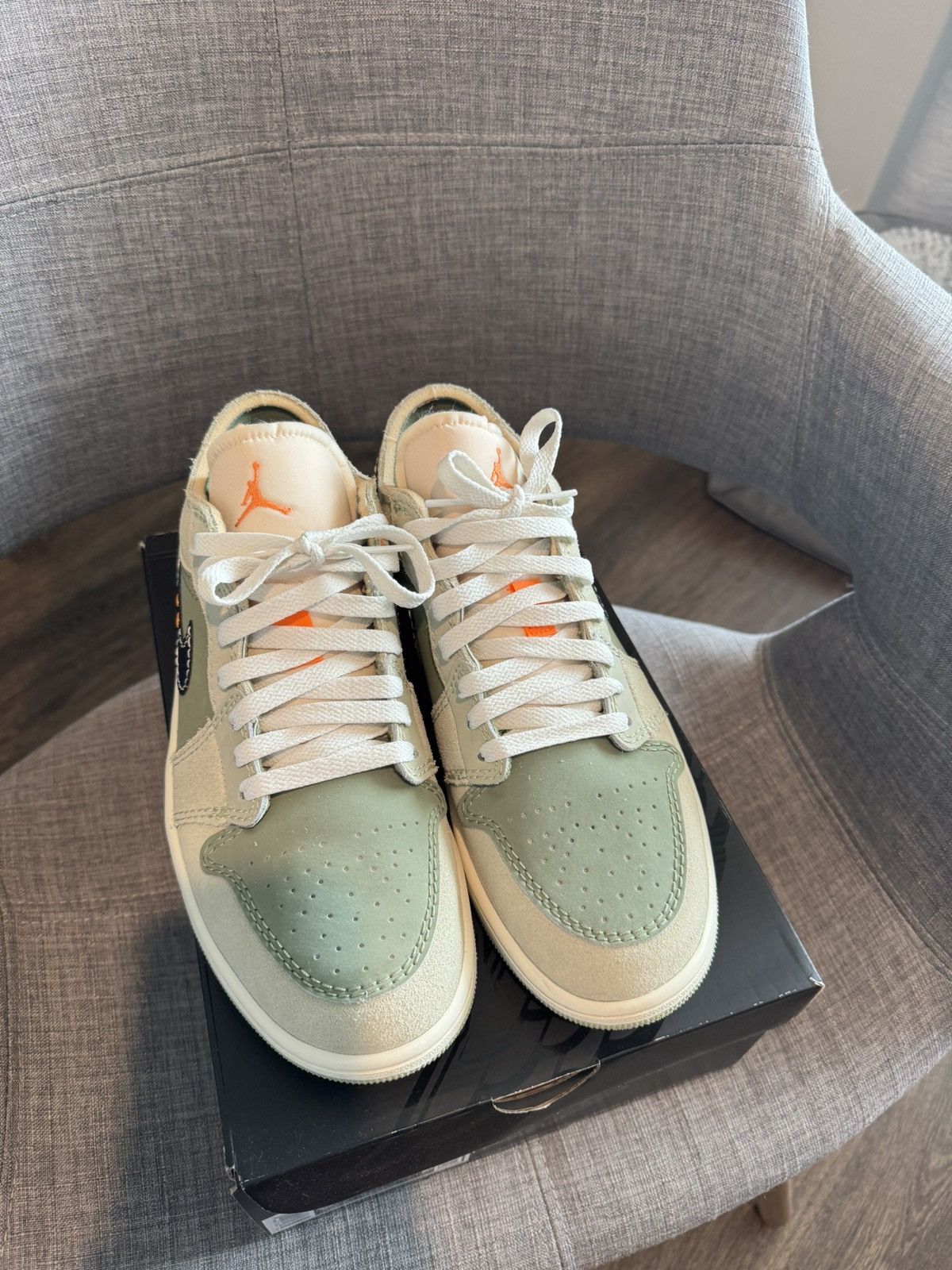 Jordan Brand Air Jordan 1 Low SE Craft Size US 9 / EU 42 - 5 Thumbnail