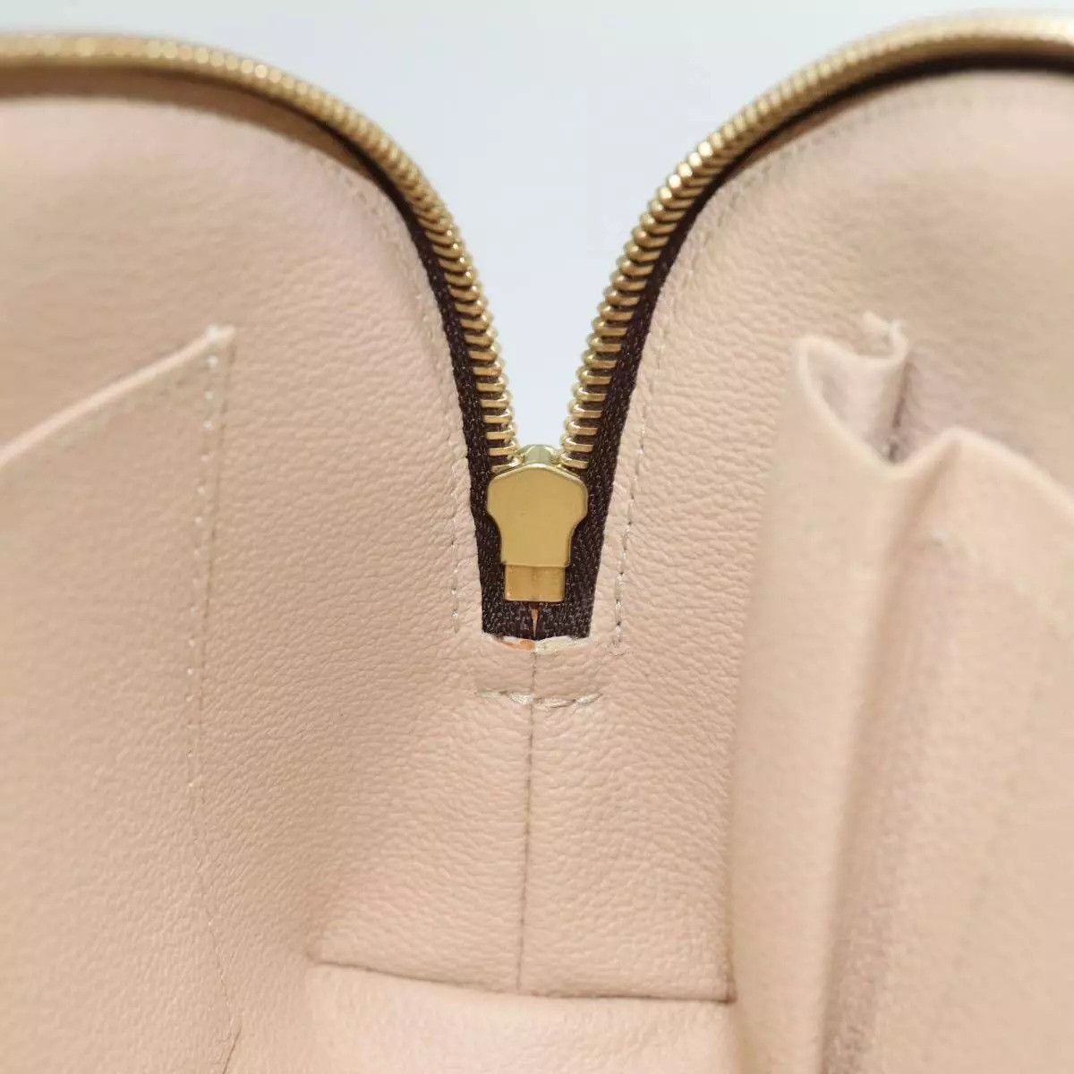 Louis Vuitton LOUIS VUITTON Monogram Pochette Cosmetic GM Cosmetic Pouch Size ONE SIZE - 6 Thumbnail