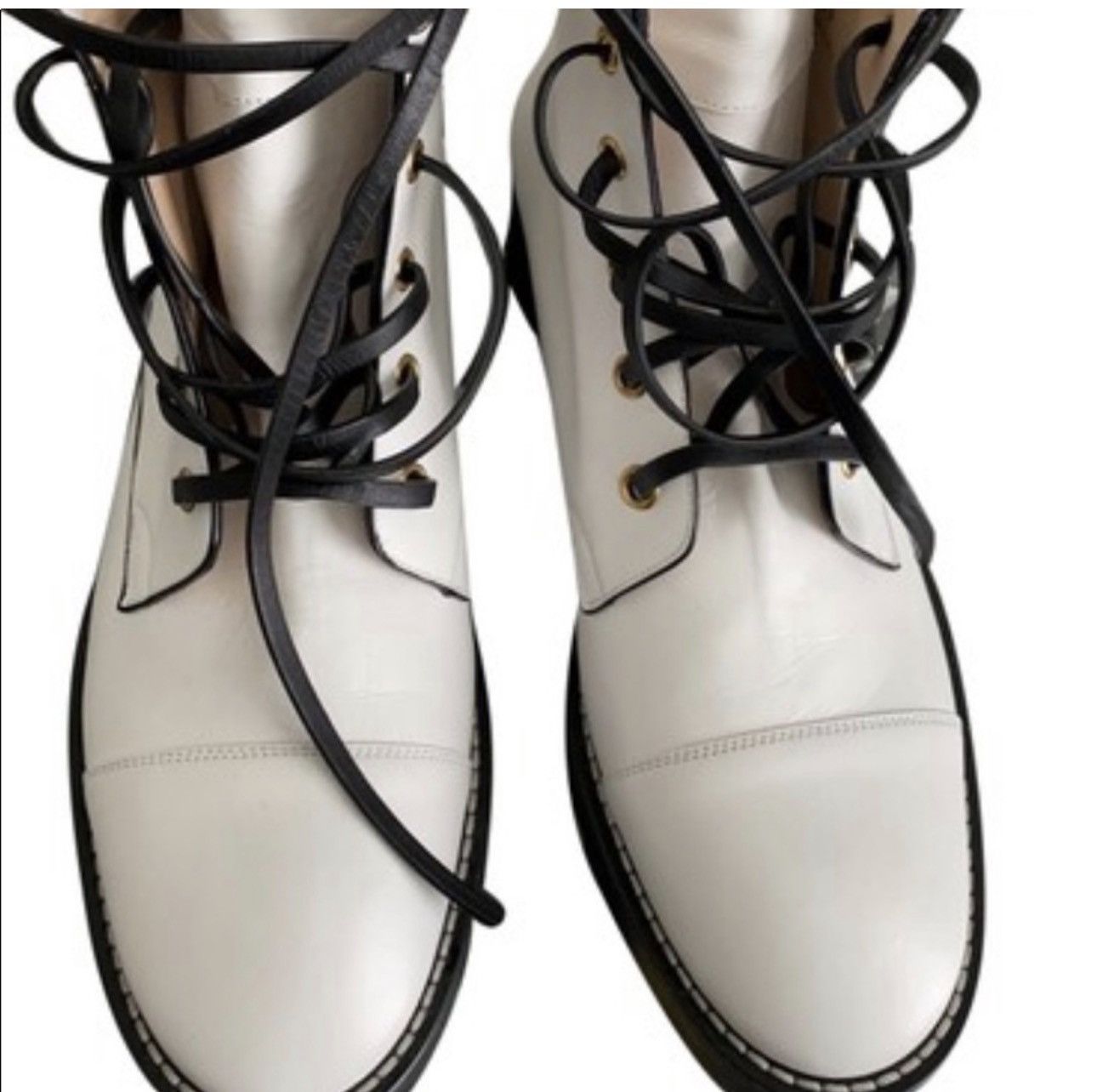 Stuart Weitzman Stuart Weitzman white leather "Lexy" combat boots Size US 7 / IT 37 - 1 Thumbnail