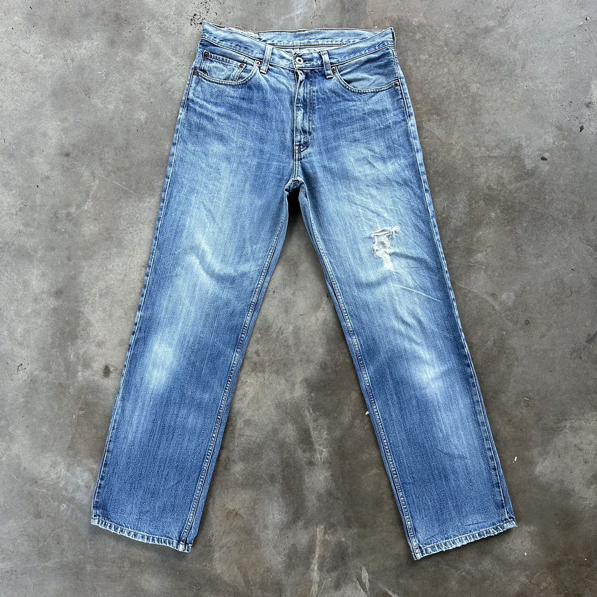 image of W32Vintage Levi’S 502 Distressed Faded Sick Denim Jean Pant in Faded Blue, Men's