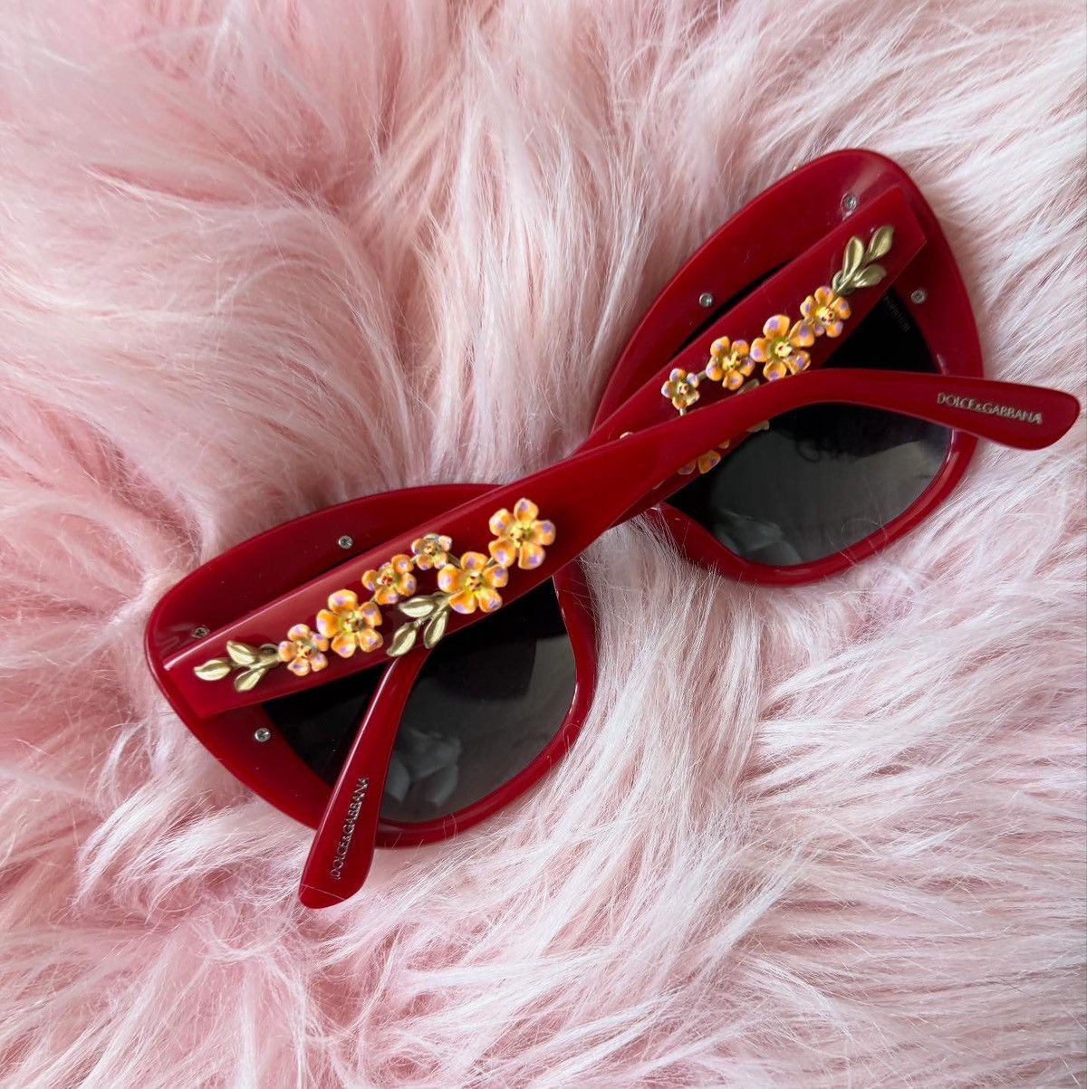 Dolce & Gabbana Dolce Gabbana Almond Flowers Sunglasses Size ONE SIZE - 2 Thumbnail