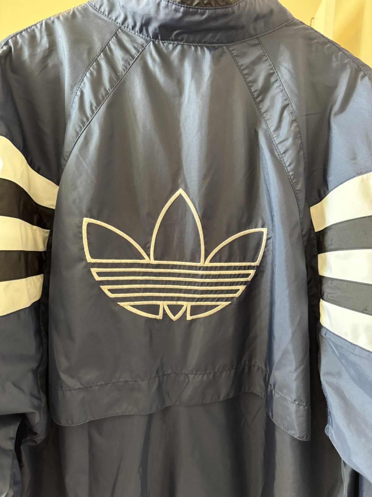 Adidas Vintage Adidas Windbreaker size XL Size US XL / EU 56 / 4 - 5 Thumbnail