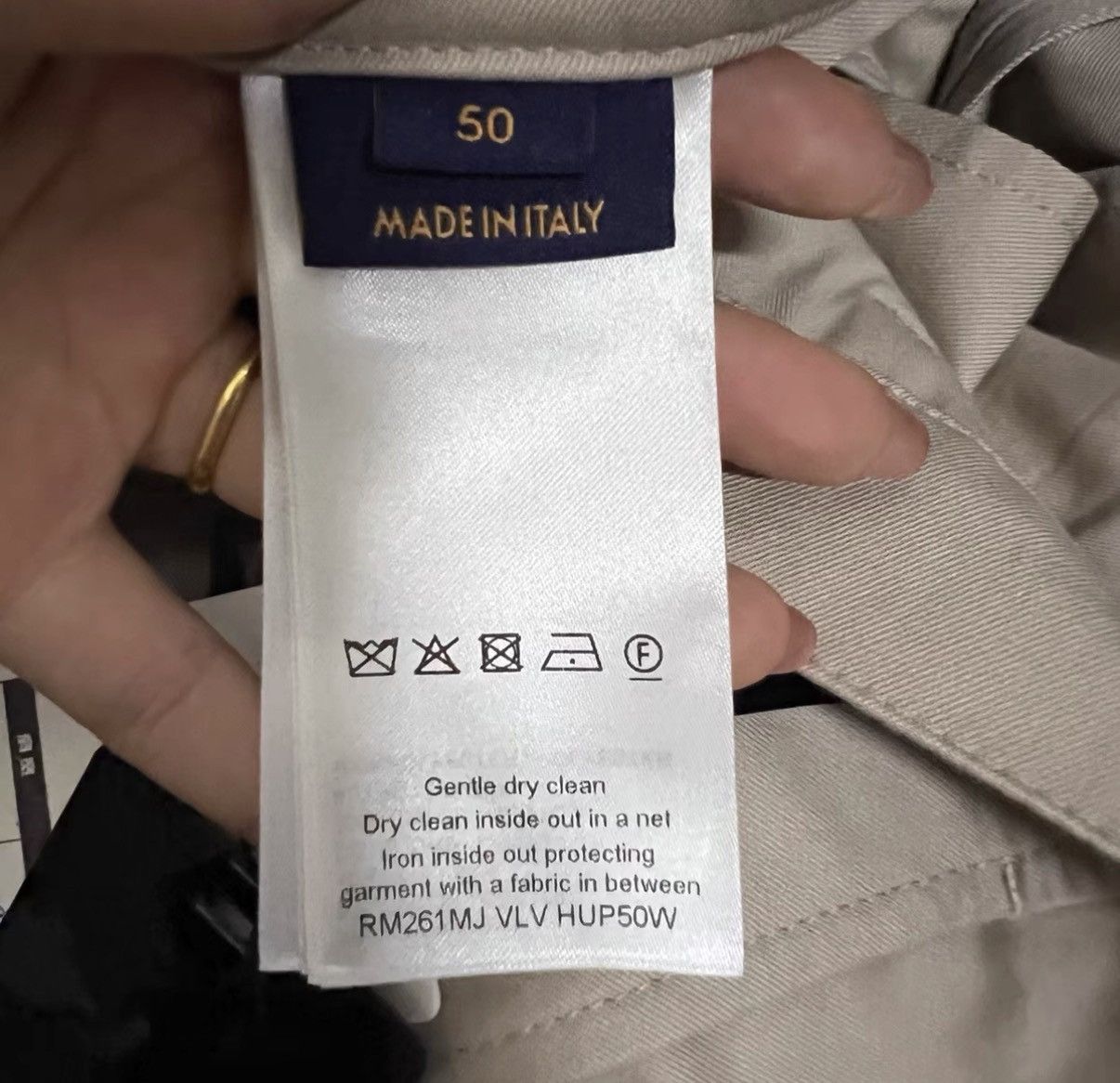 Louis Vuitton Louis Vuitton Khaki Pocket Embroidered Logo Trousers J41 Size US 34 / EU 50 - 4 Thumbnail