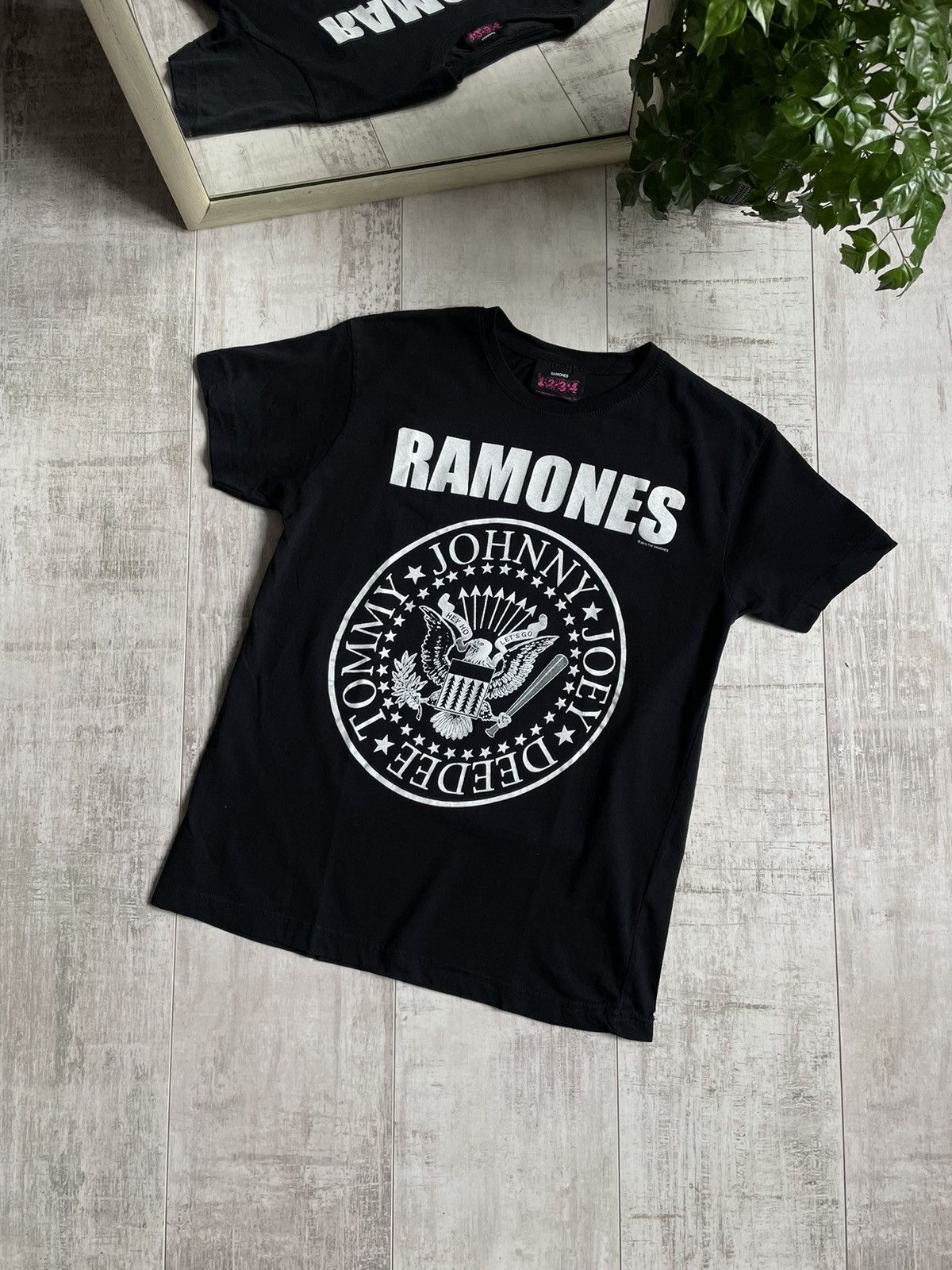 Band Tees × Vintage Ramones Vintage T-Shirt Black 2015 VERY RARE Size US S / EU 44-46 / 1 - 1 Thumbnail