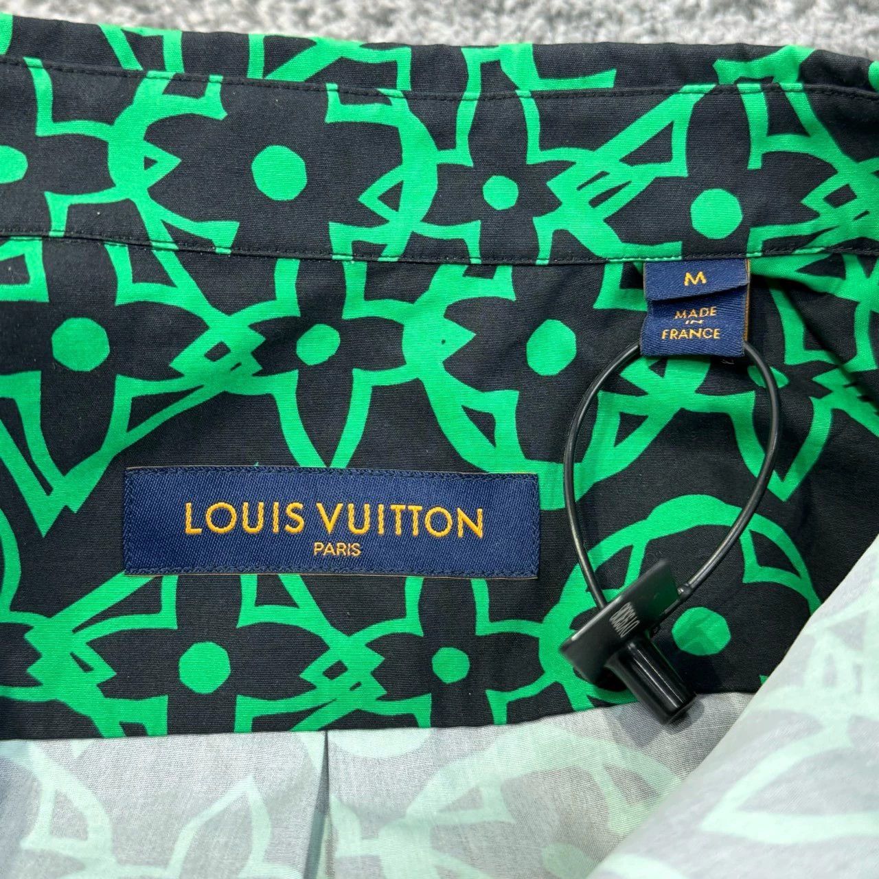 Louis Vuitton louis vuitton green patterned shirt size M Size US M / EU 48-50 / 2 - 4 Thumbnail