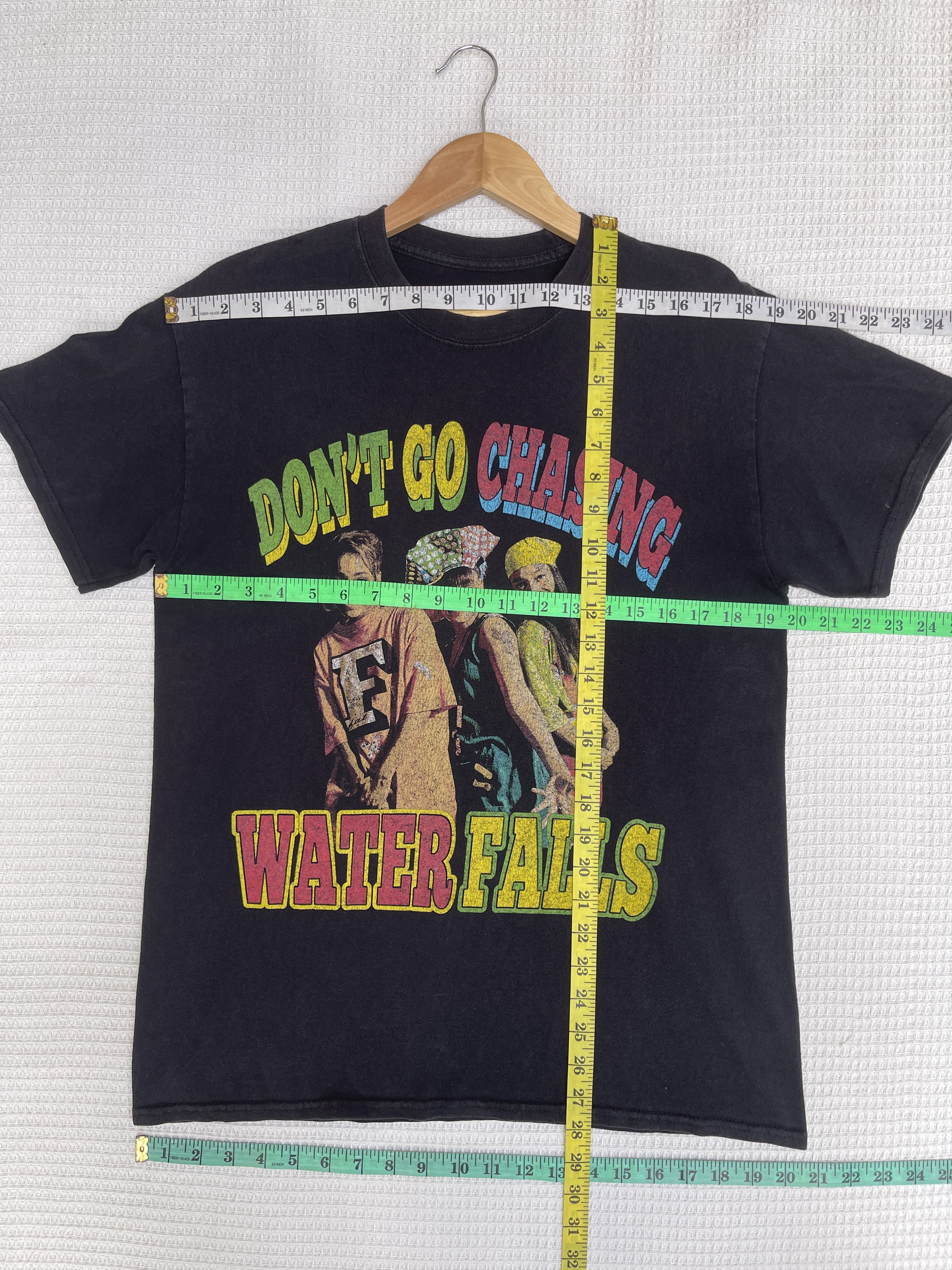 Band Tees Last Drop🔥Rare🔥Vintage TLC Group Rap Tee T-Shirt Size US M / EU 48-50 / 2 - 6 Thumbnail