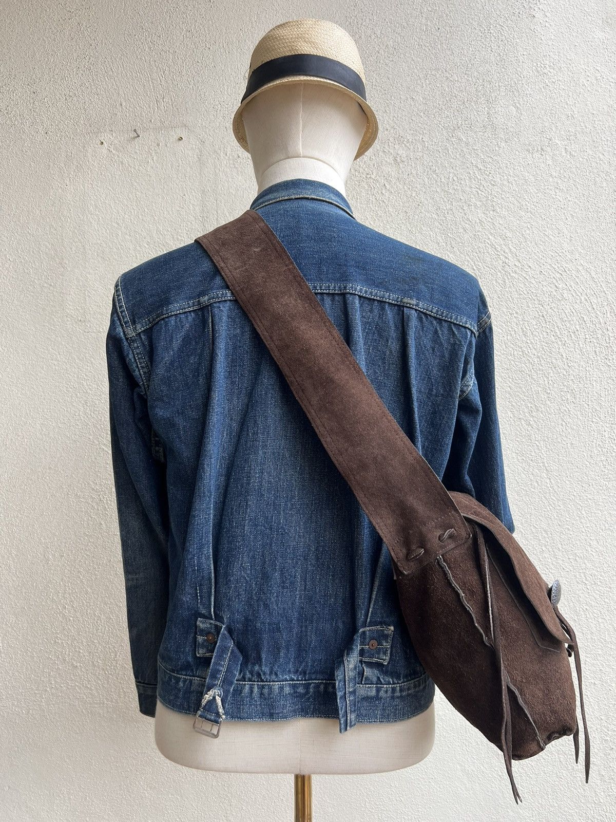 Japanese Brand Vintage Unknown Japan Brand Brown Suede Leather Bag Size ONE SIZE - 3 Thumbnail