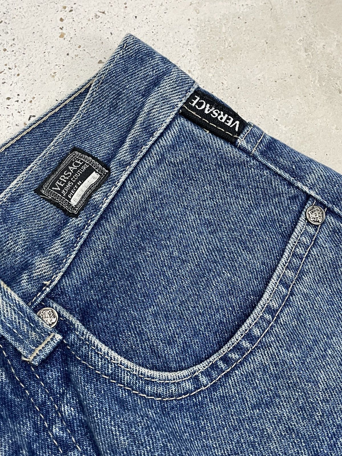 Versace Jeans Couture × Vintage Vintage Ittiere Versace Jeans Couture Luxury Denim Size US 28 / EU 44 - 13 Thumbnail