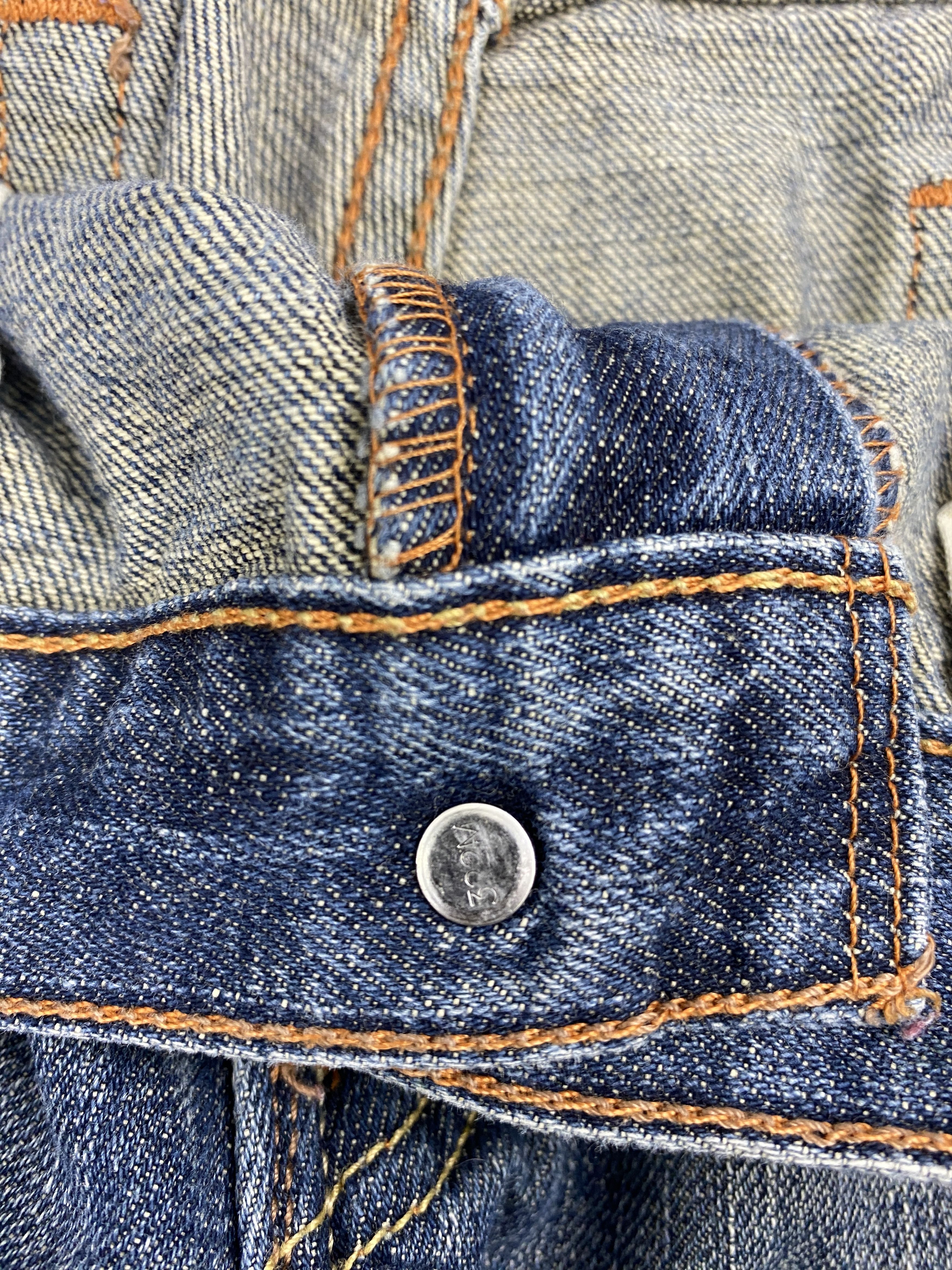 Levi's × Vintage Vintage Levi's 514 Splatter Paint Jeans Size US 31 - 12 Thumbnail