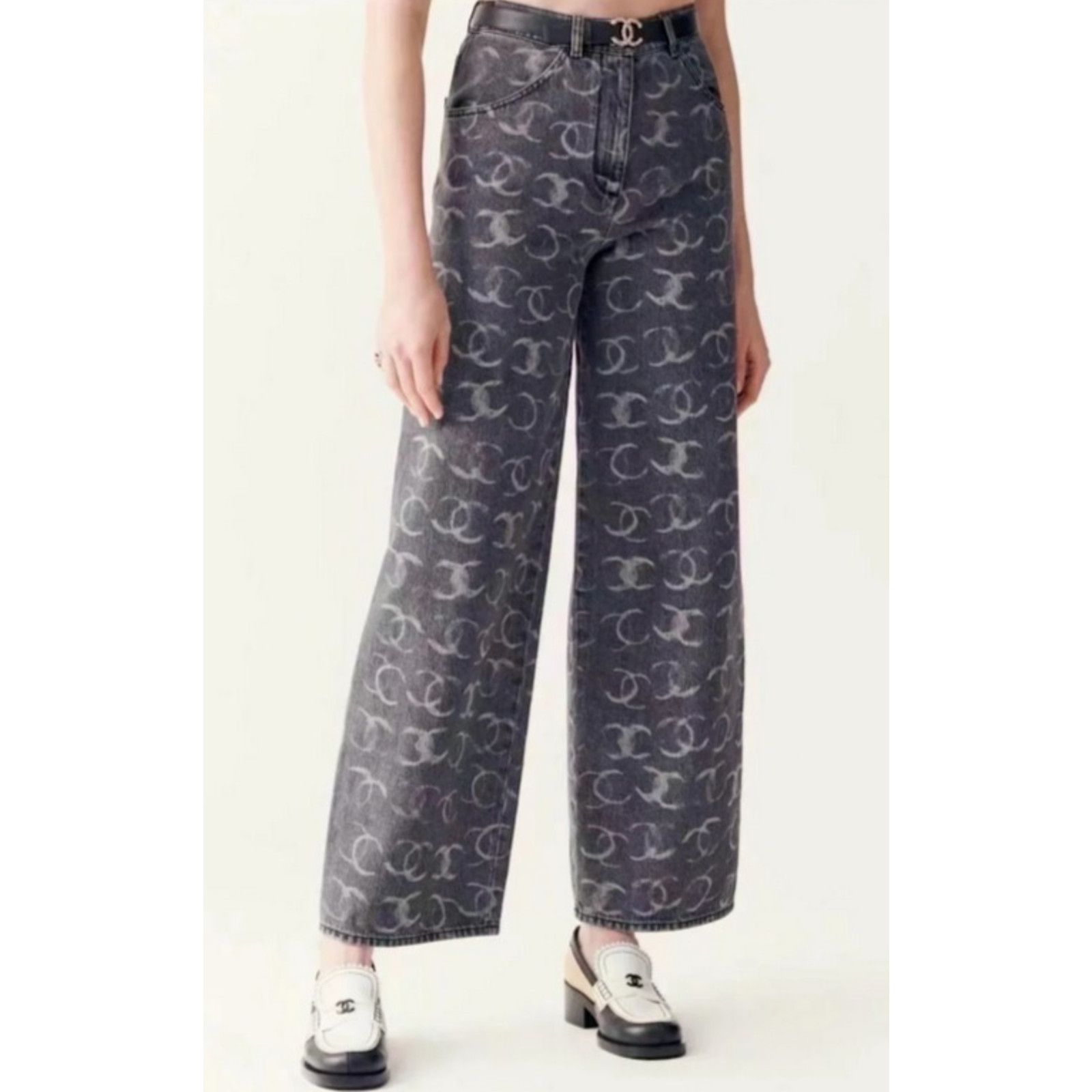 Chanel Chanel White CC Printed Logo Baggy Oversized Jeans 36 Size 26" / US 2 / IT 38 - 6 Thumbnail