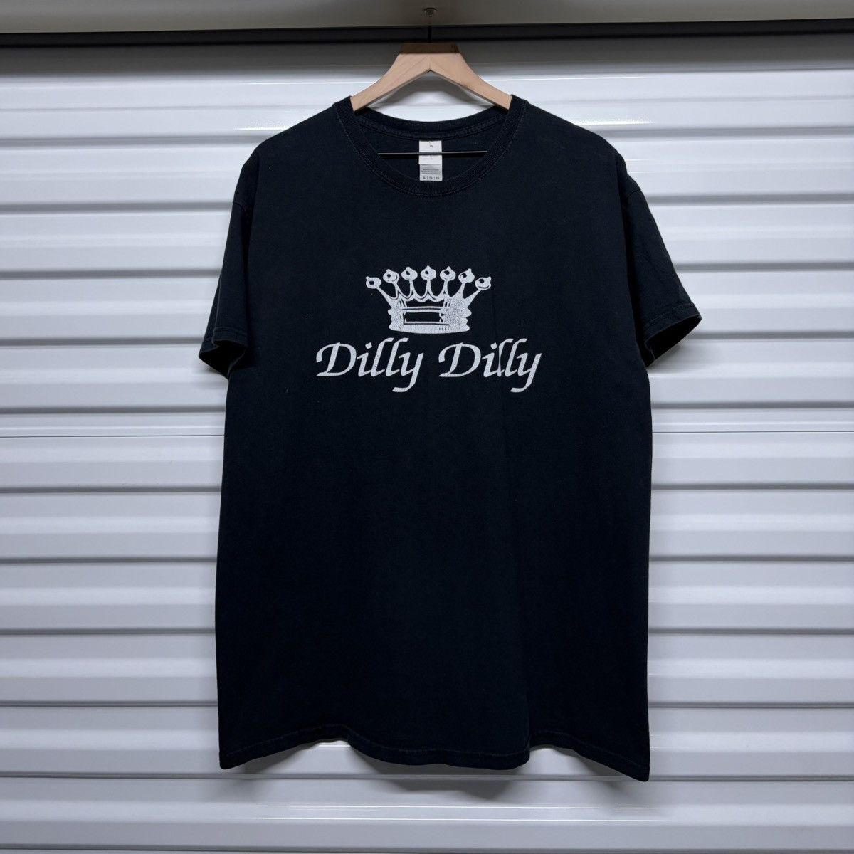 Gildan Vintage “Dilly Dilly” Tee Size US XL / EU 56 / 4 - 1 Preview