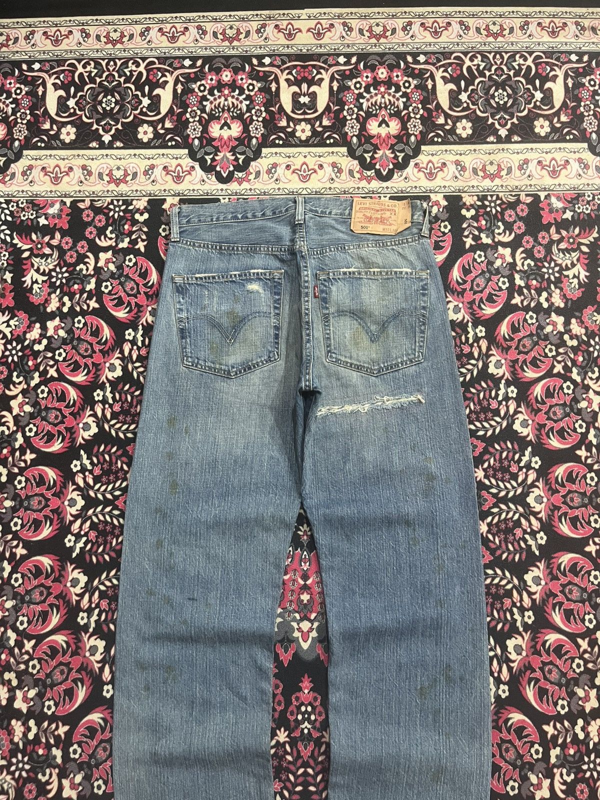 Levi's Vintage y2k Levi’s 501 Blue Washed Distressed Blowout Jeans Size US 32 / EU 48 - 8 Thumbnail