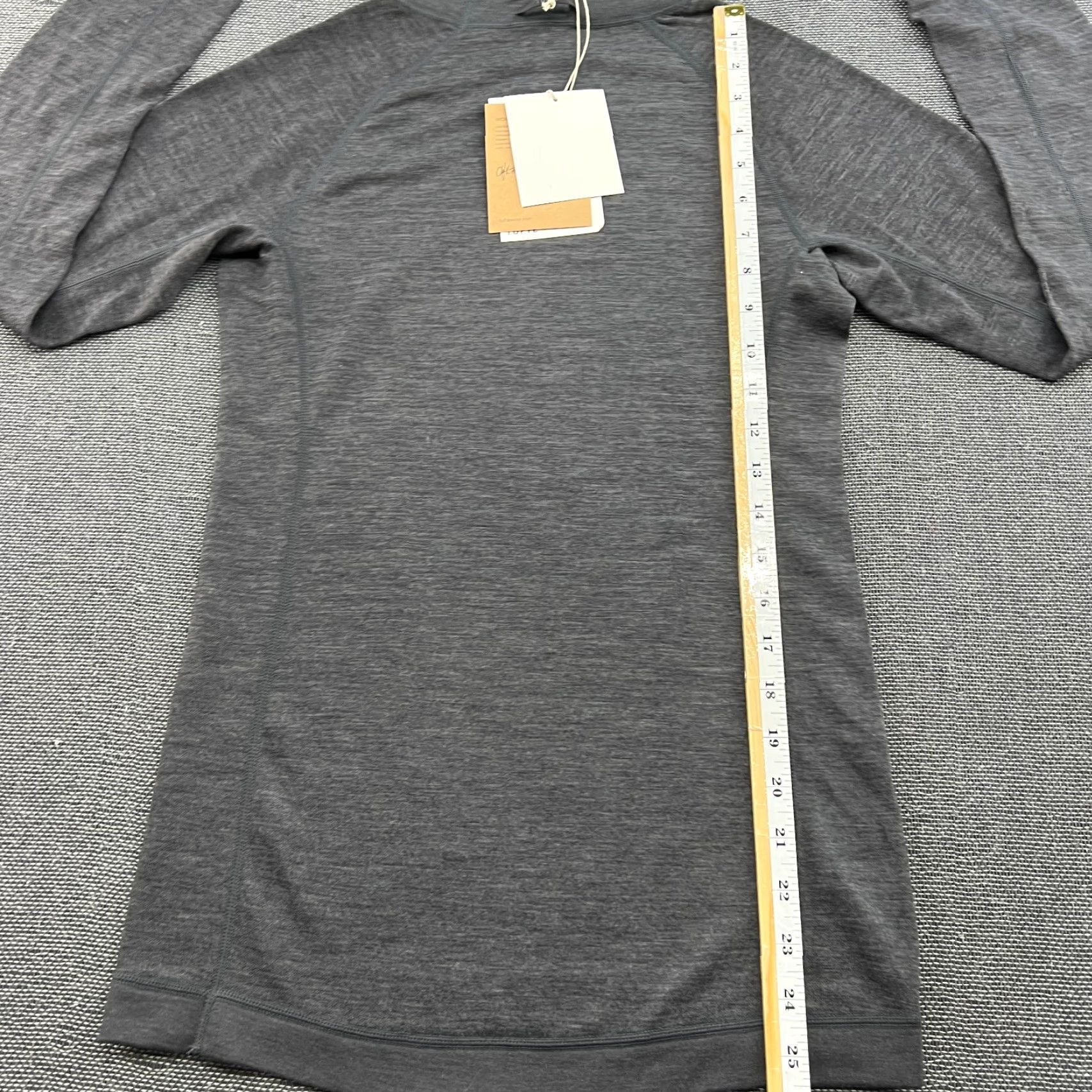 Vintage Tufte Base Layer Shirt Womens Small Merino Wool Blend Bamboo Gray Outdoor Ladies Shirt Pullover Long Sleeve Athletic Breathing Thermal Size S / US 4 / IT 40 - 6 Thumbnail