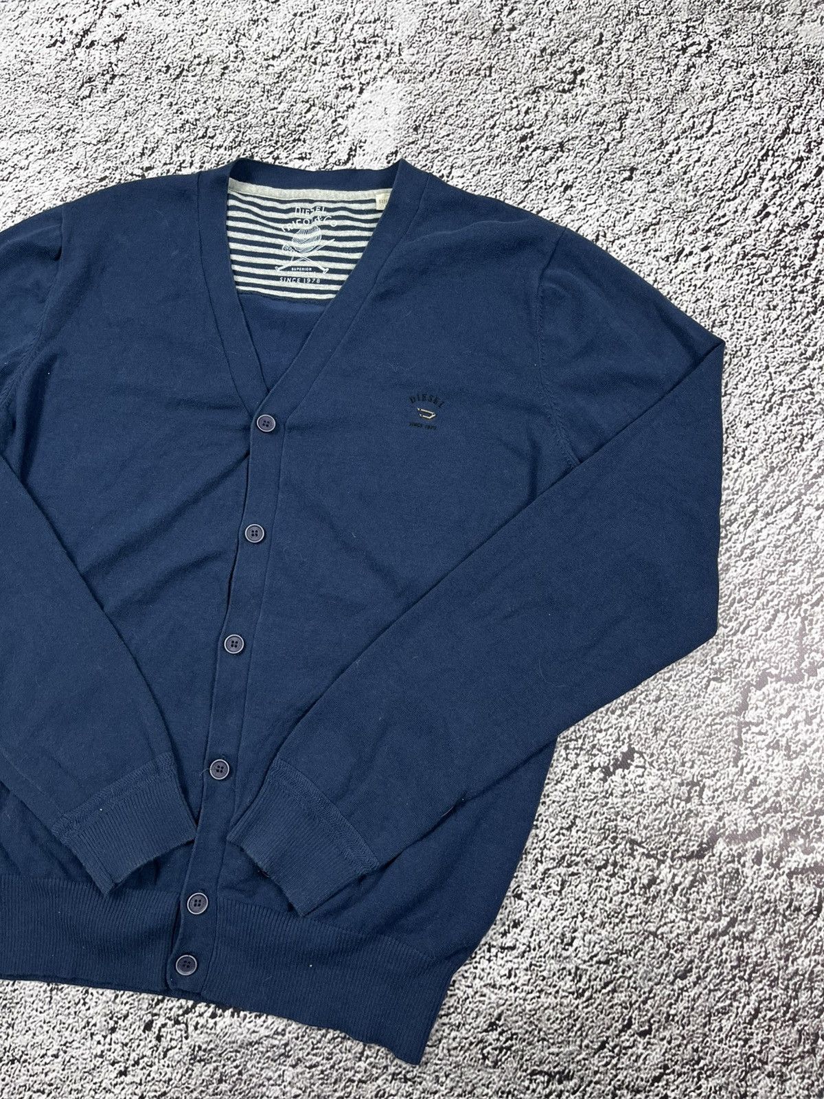 Diesel Vintage Y2K Diesel old money cardigan sweater size XL Size US XL / EU 56 / 4 - 3 Thumbnail