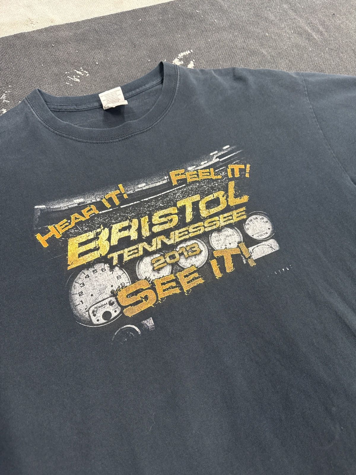 Vintage Racing Cars “Bristol Tennessee” 2013 Vintage T-Shirt Size US XL / EU 56 / 4 - 3 Thumbnail