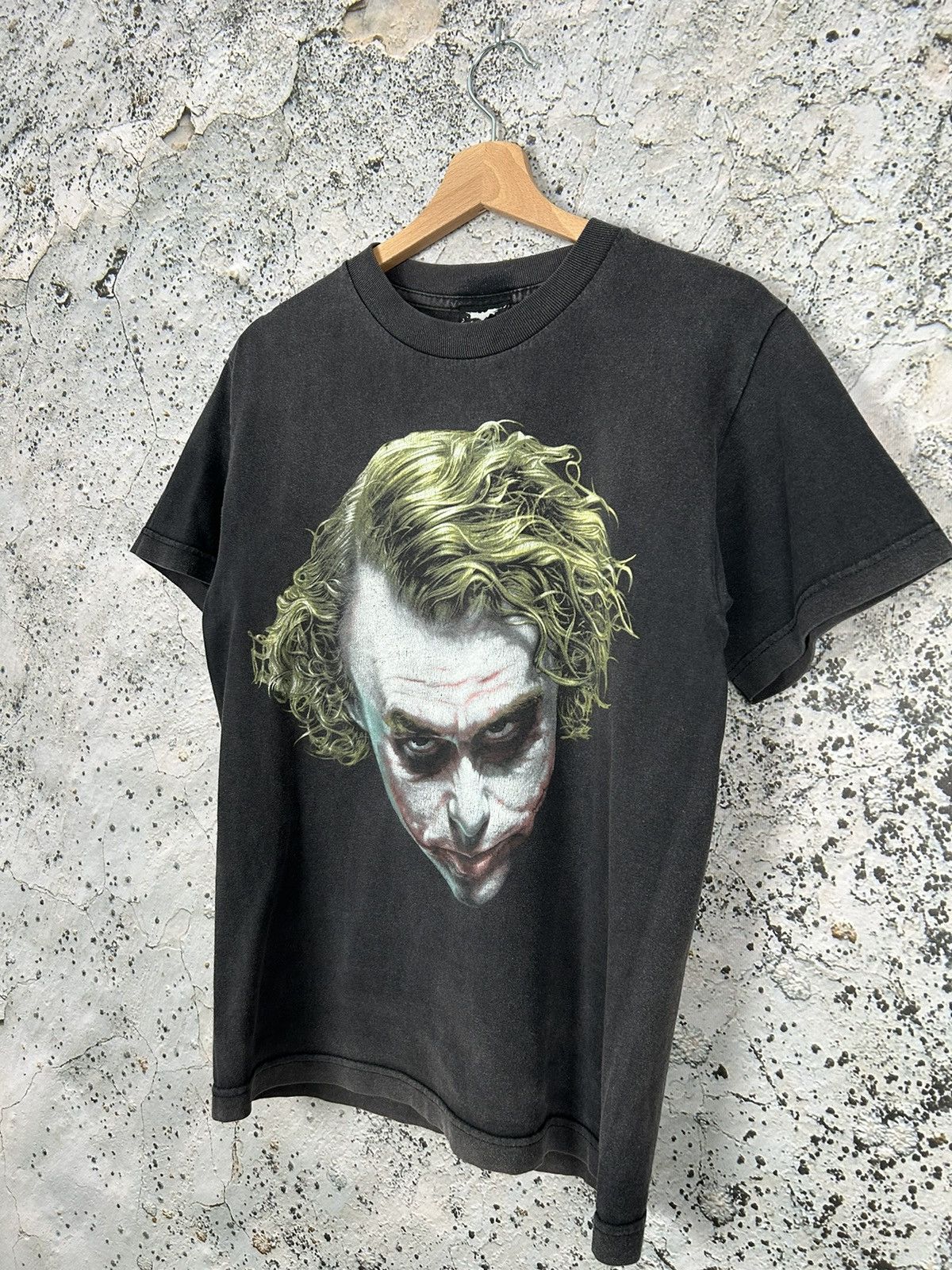 DC Comics Vintage Joker The Dark Knight 2009 DC Comics Promo Tee Movie Size US S / EU 44-46 / 1 - 2 Thumbnail