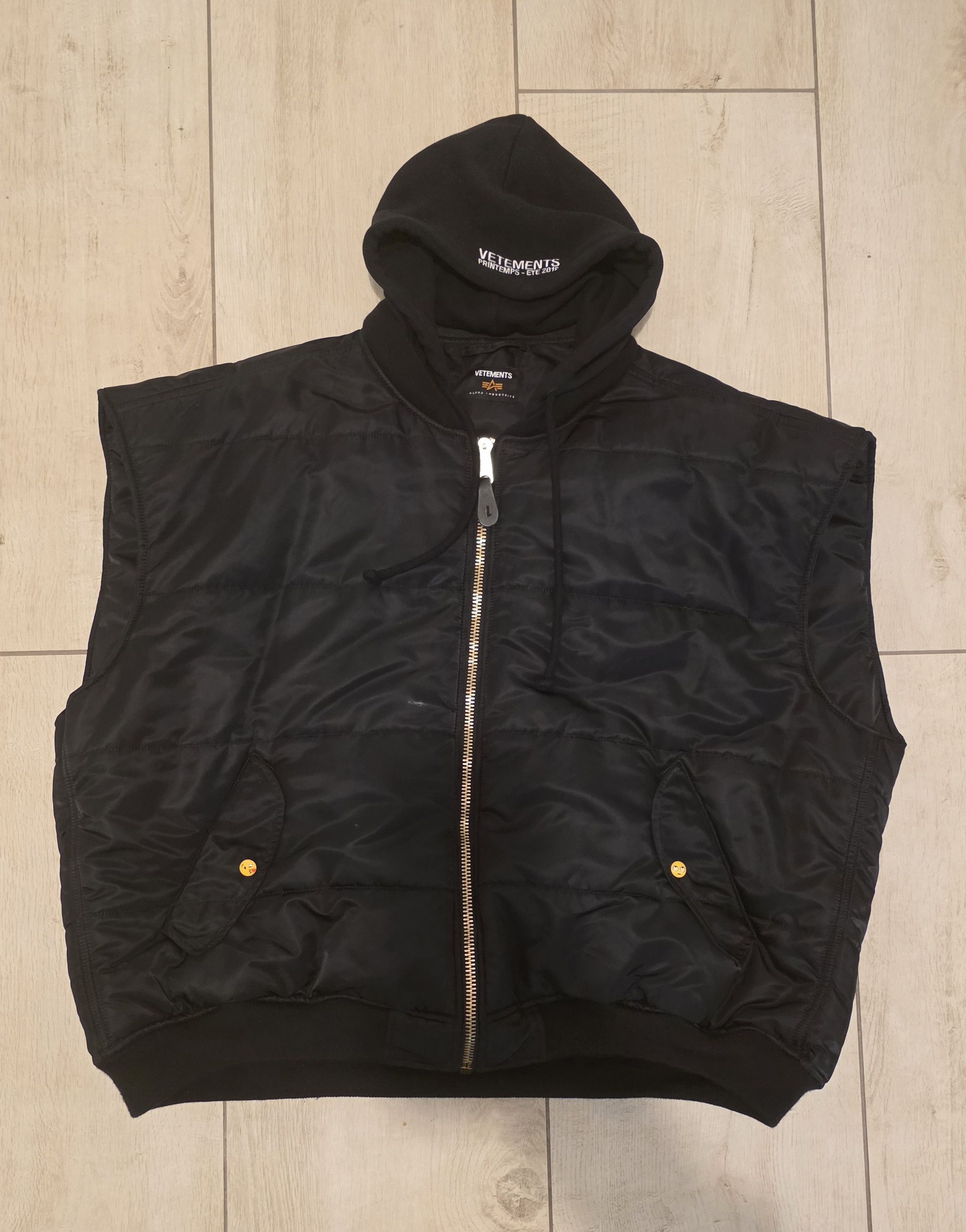 Alpha Industries × Vetements Vetements x Alpha Industries 2018 Reversible Bomber Vest Size US S / EU 44-46 / 1 - 1 Thumbnail