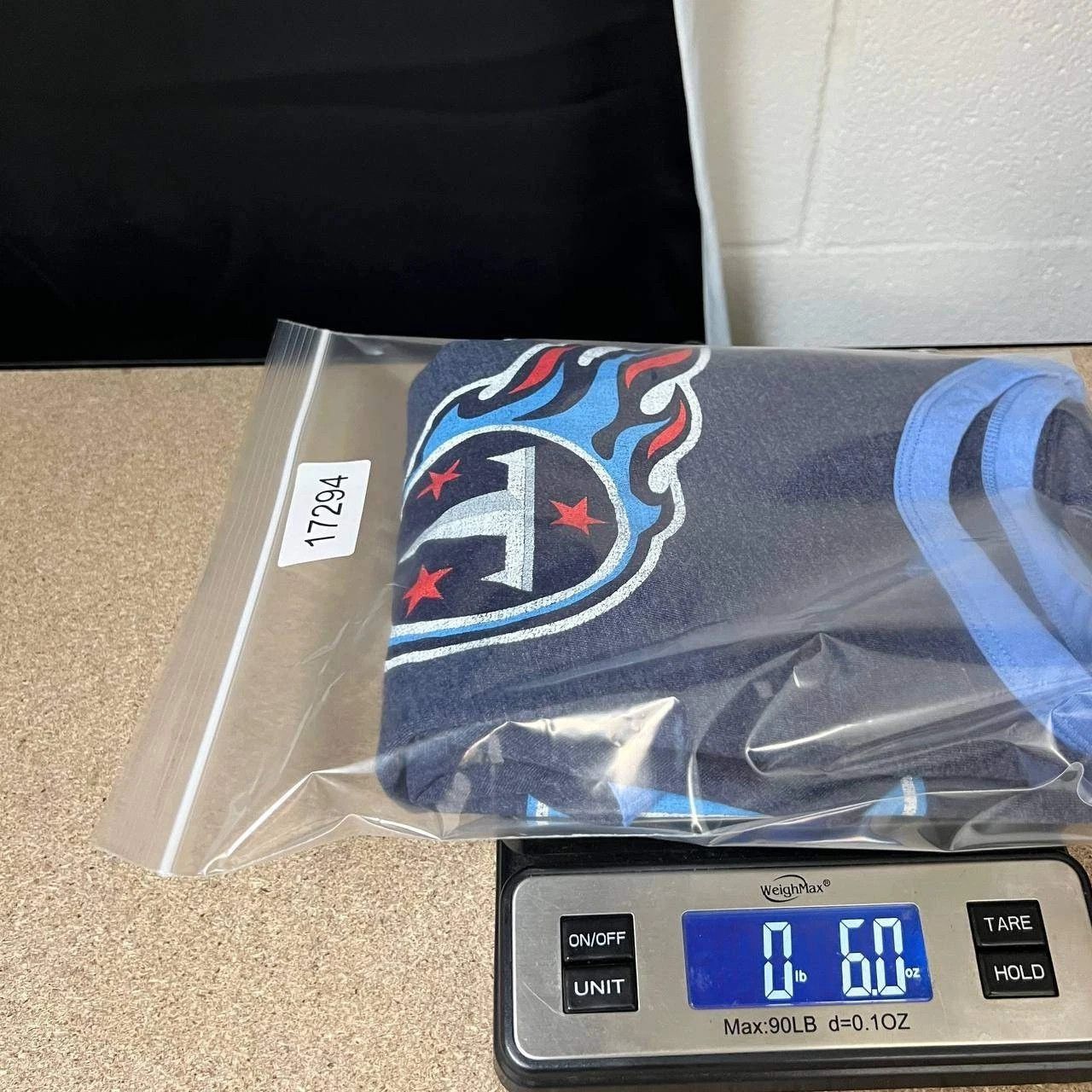 Other Tennessee Titans Shirt Men Blue Short Sleeve Crew Neck L Size US L / EU 52-54 / 3 - 7 Thumbnail