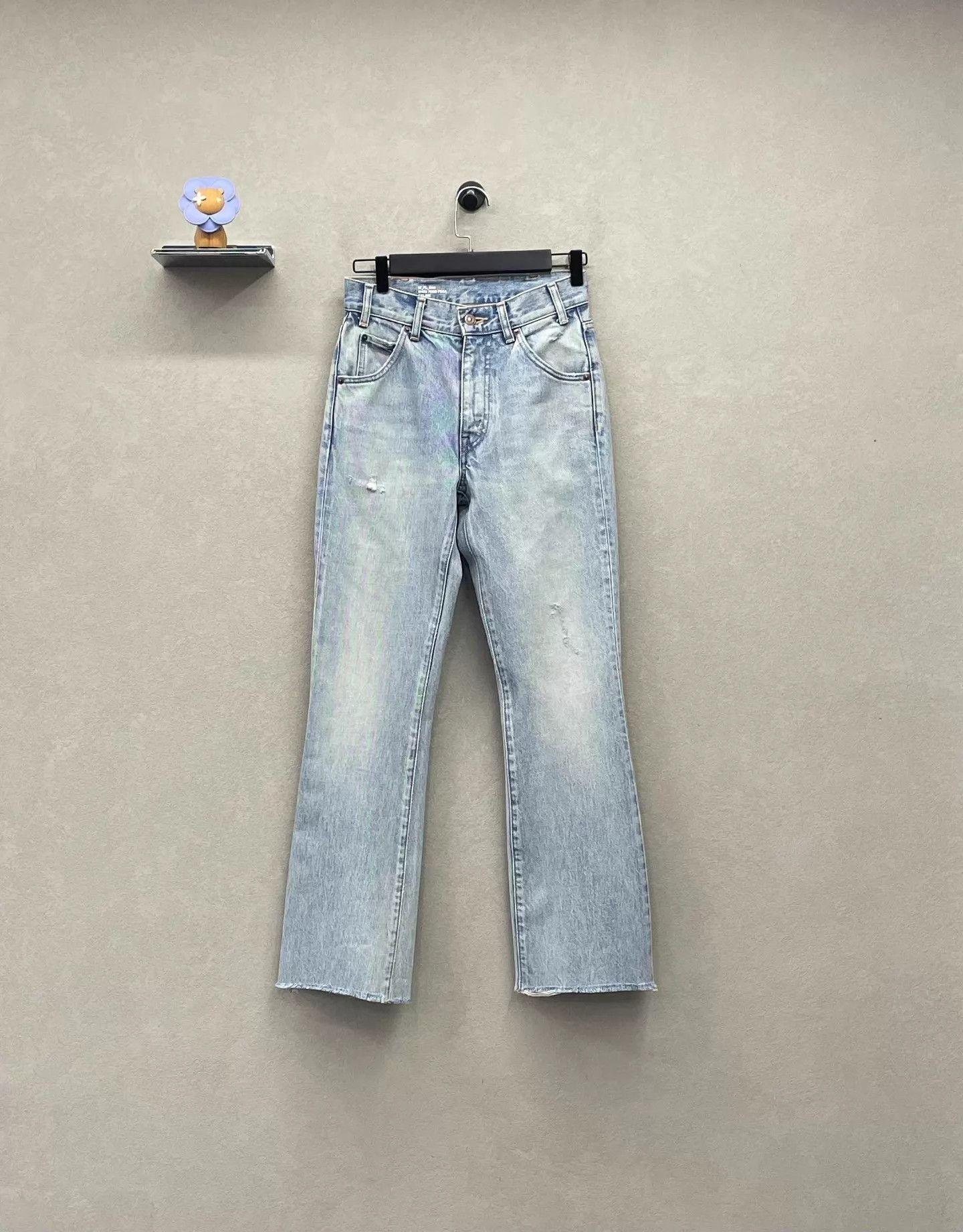 Celine CELINE Vintage Wash Sky Blue Flare Jeans 25 Size 25" / US 0 / IT 36 - 1 Thumbnail