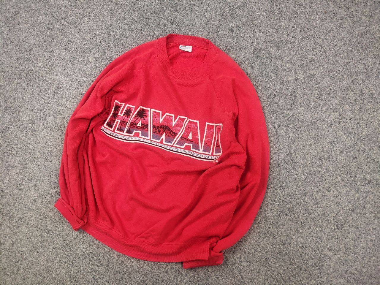 Vintage Vintage 1980s Hawaii Red logo crewneck Sweatshirt USA Made Size US L / EU 52-54 / 3 - 3 Thumbnail